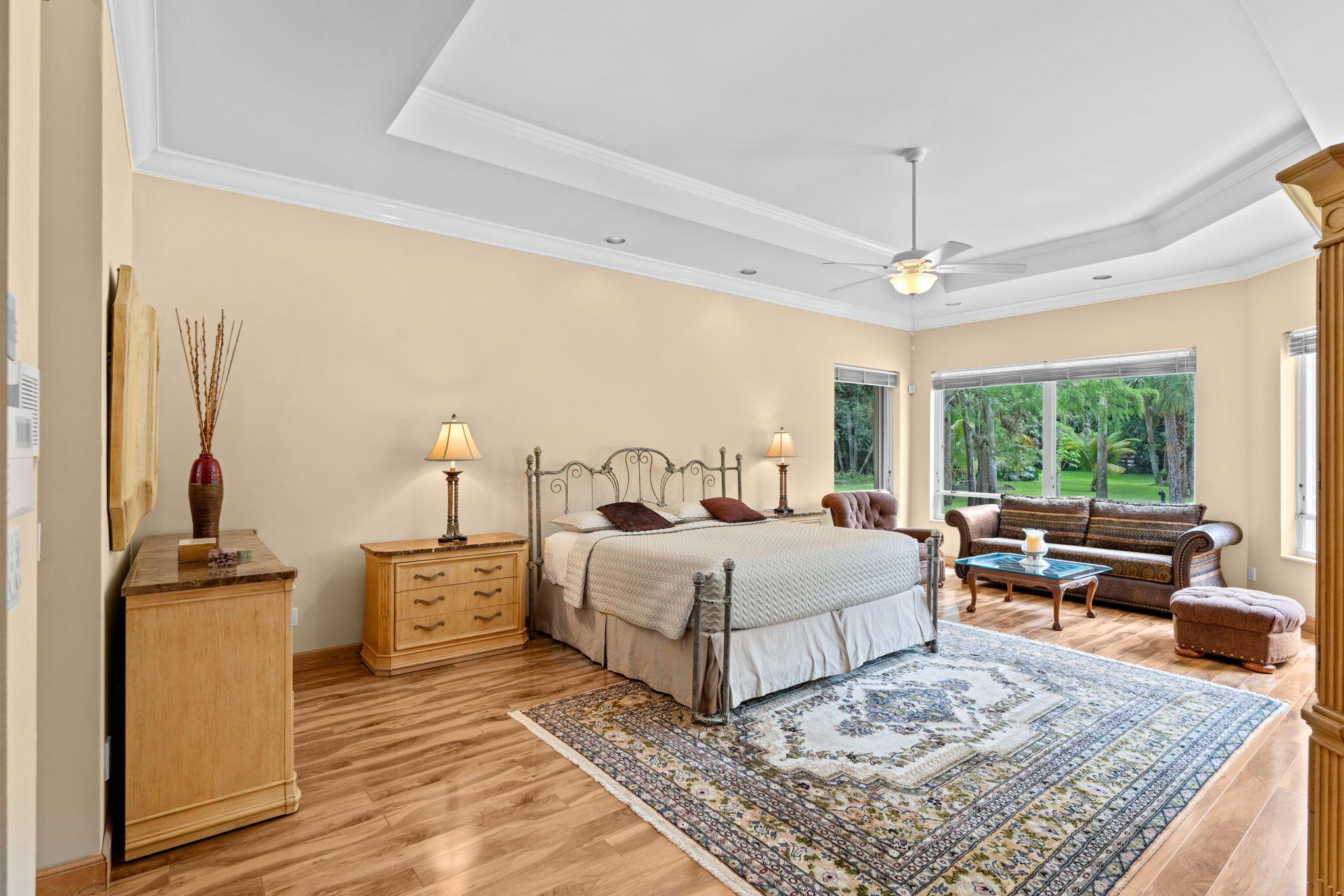 5285 E Leitner Drive