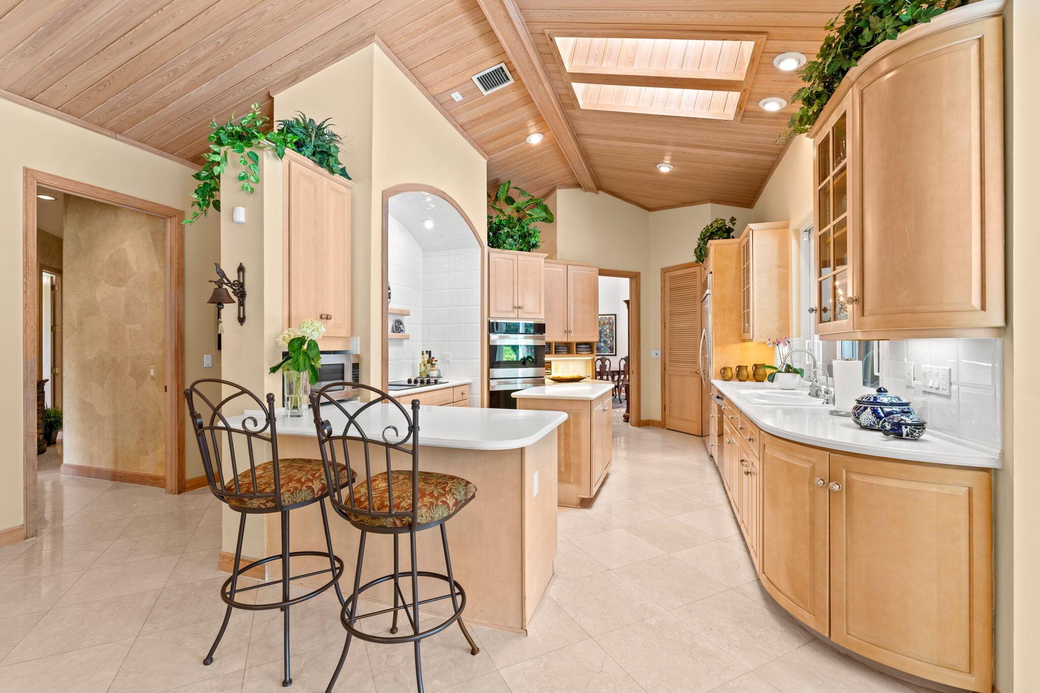 5285 E Leitner Drive