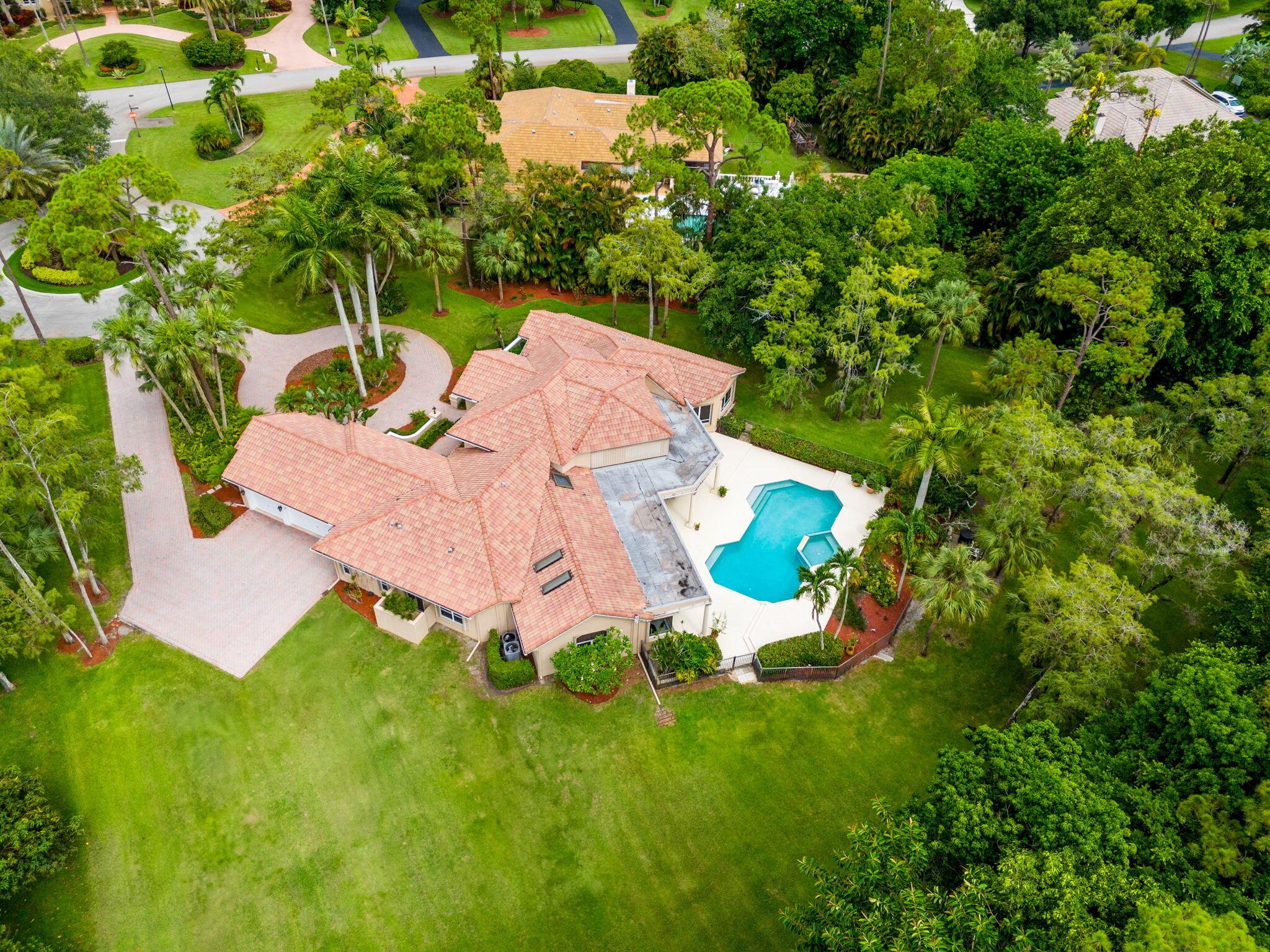 5285 E Leitner Drive