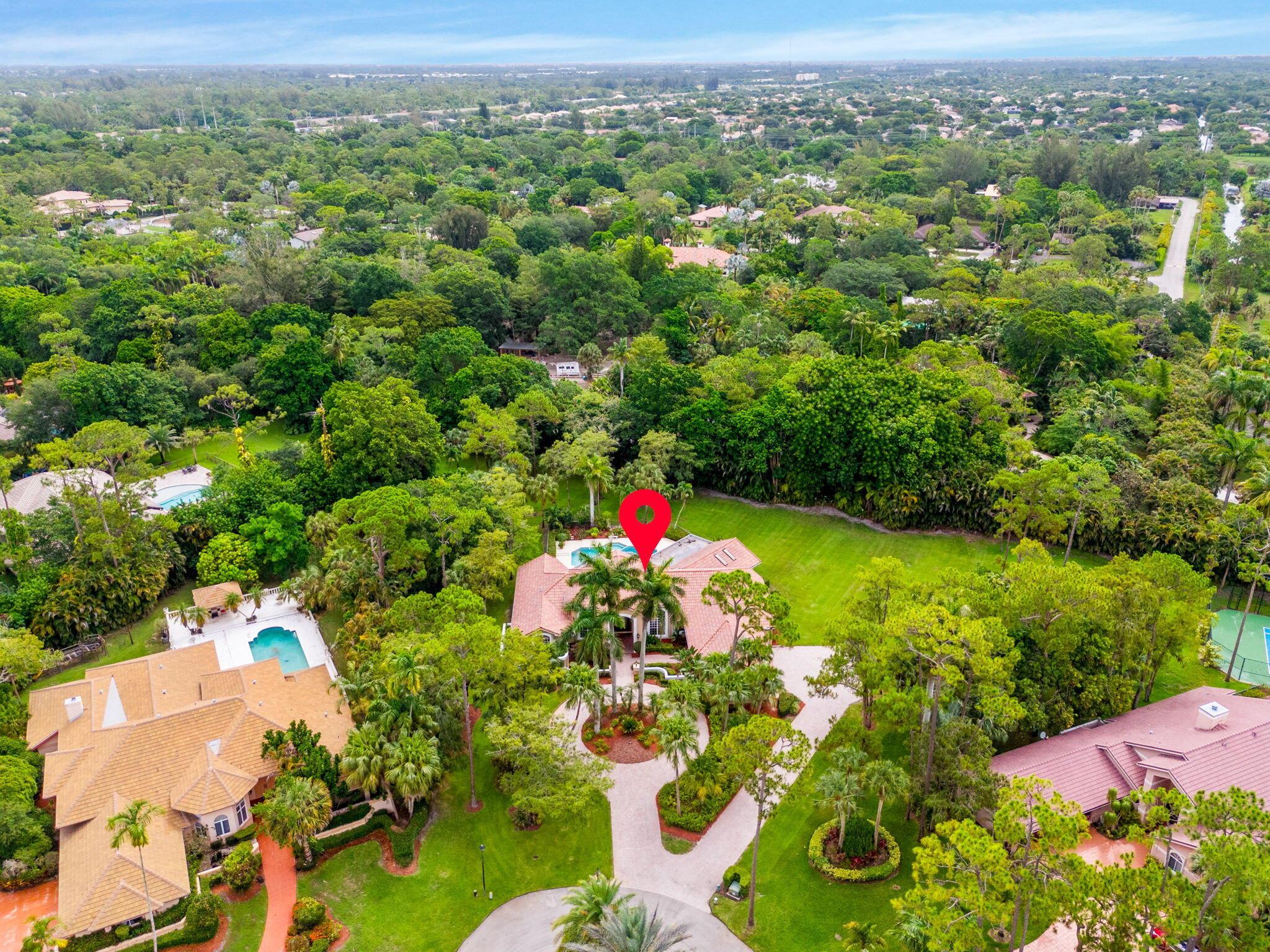 5285 E Leitner Drive