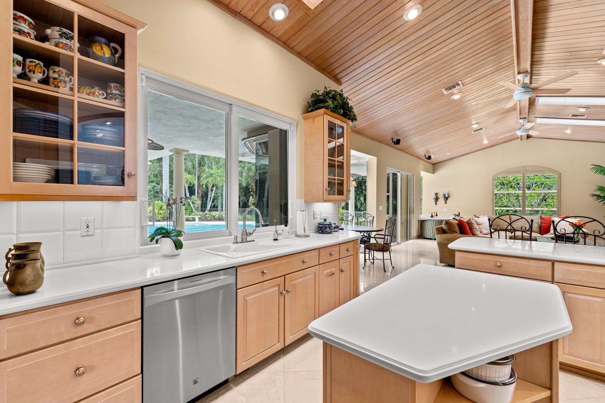 5285 E Leitner Drive