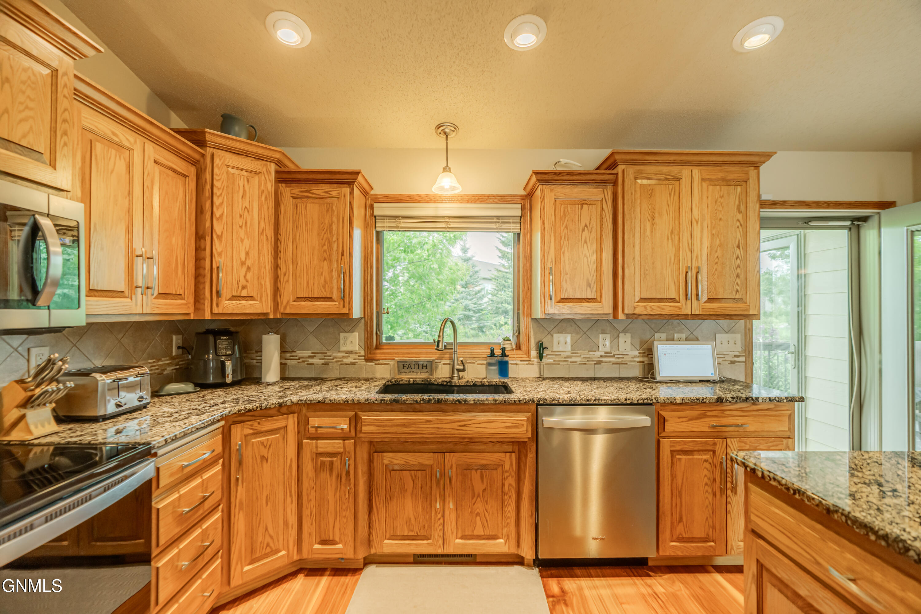 3100 Chisholm Trail