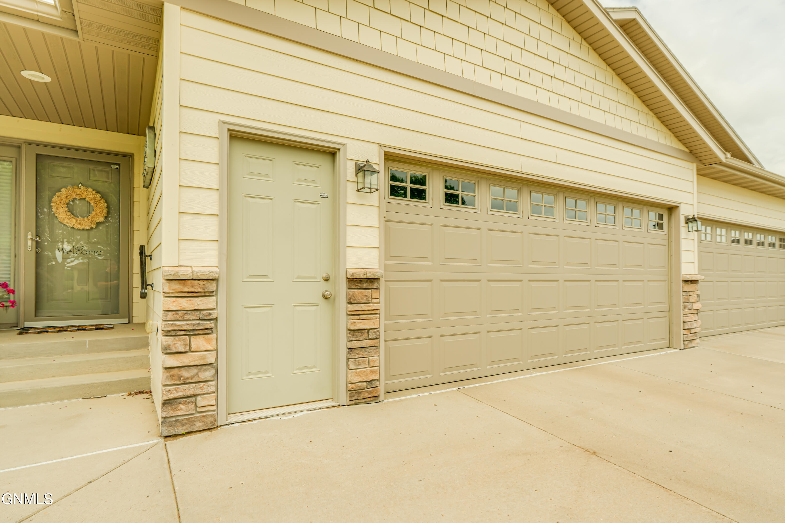 3100 Chisholm Trail