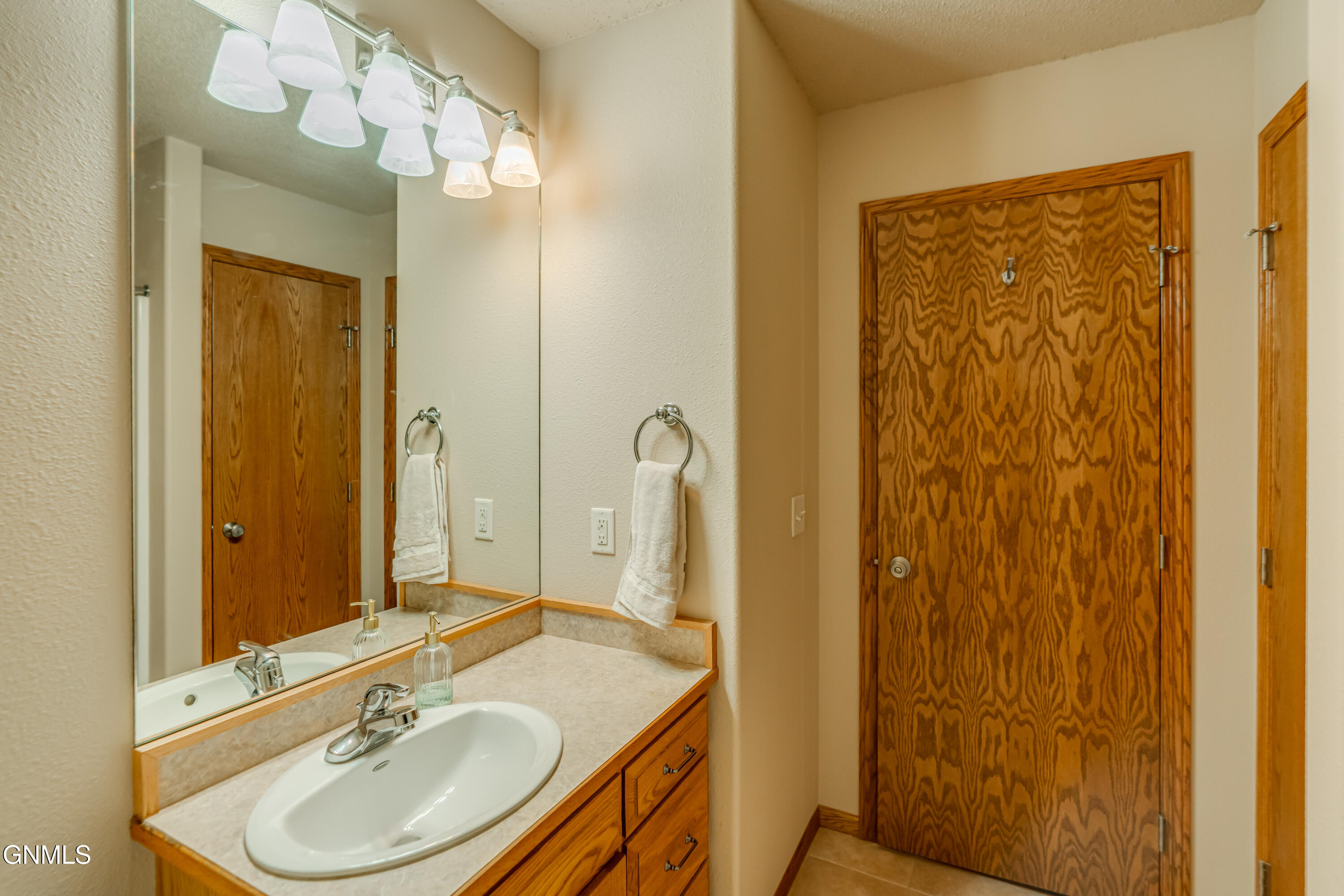 3100 Chisholm Trail