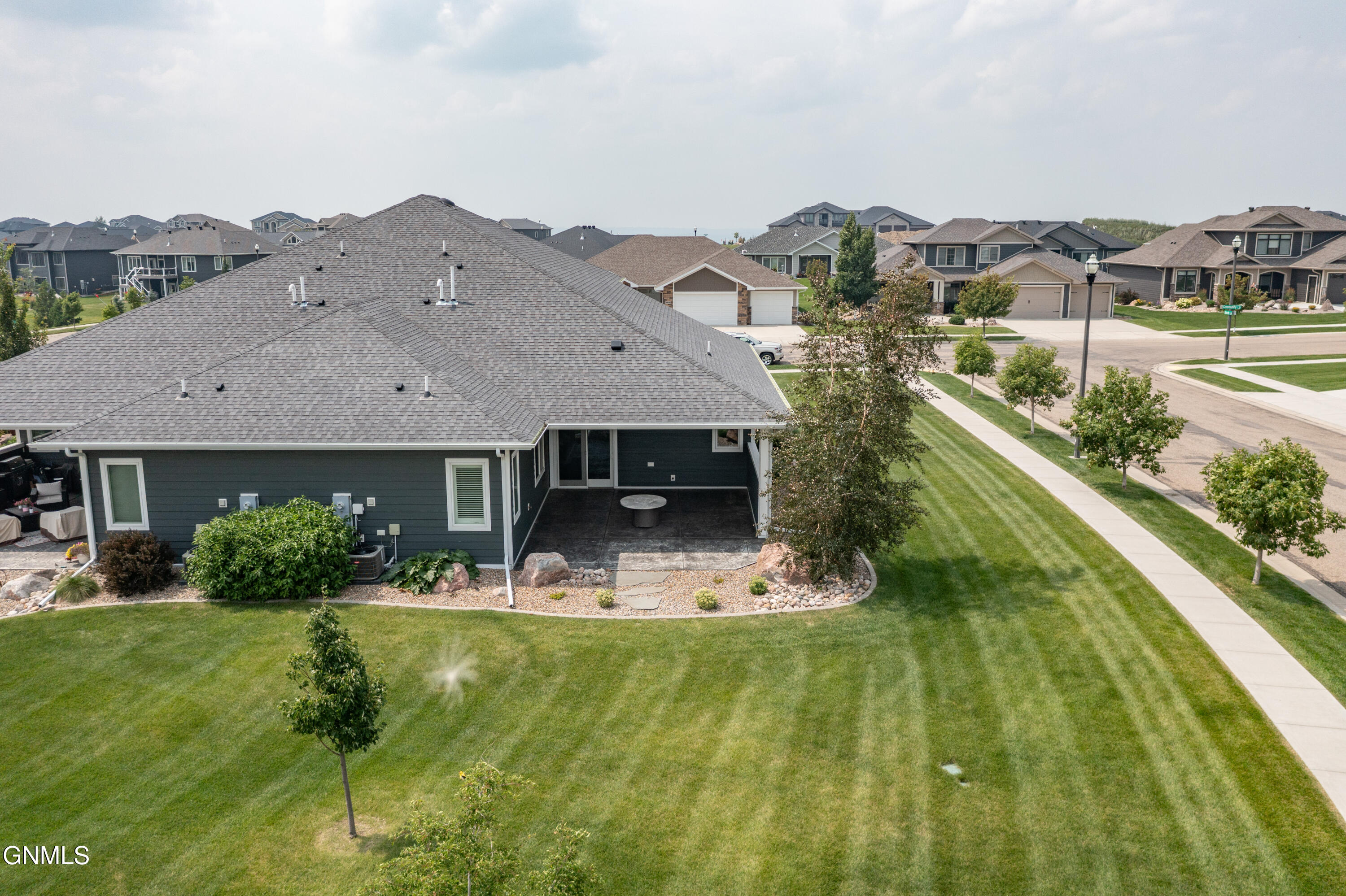 1424 Community Lp