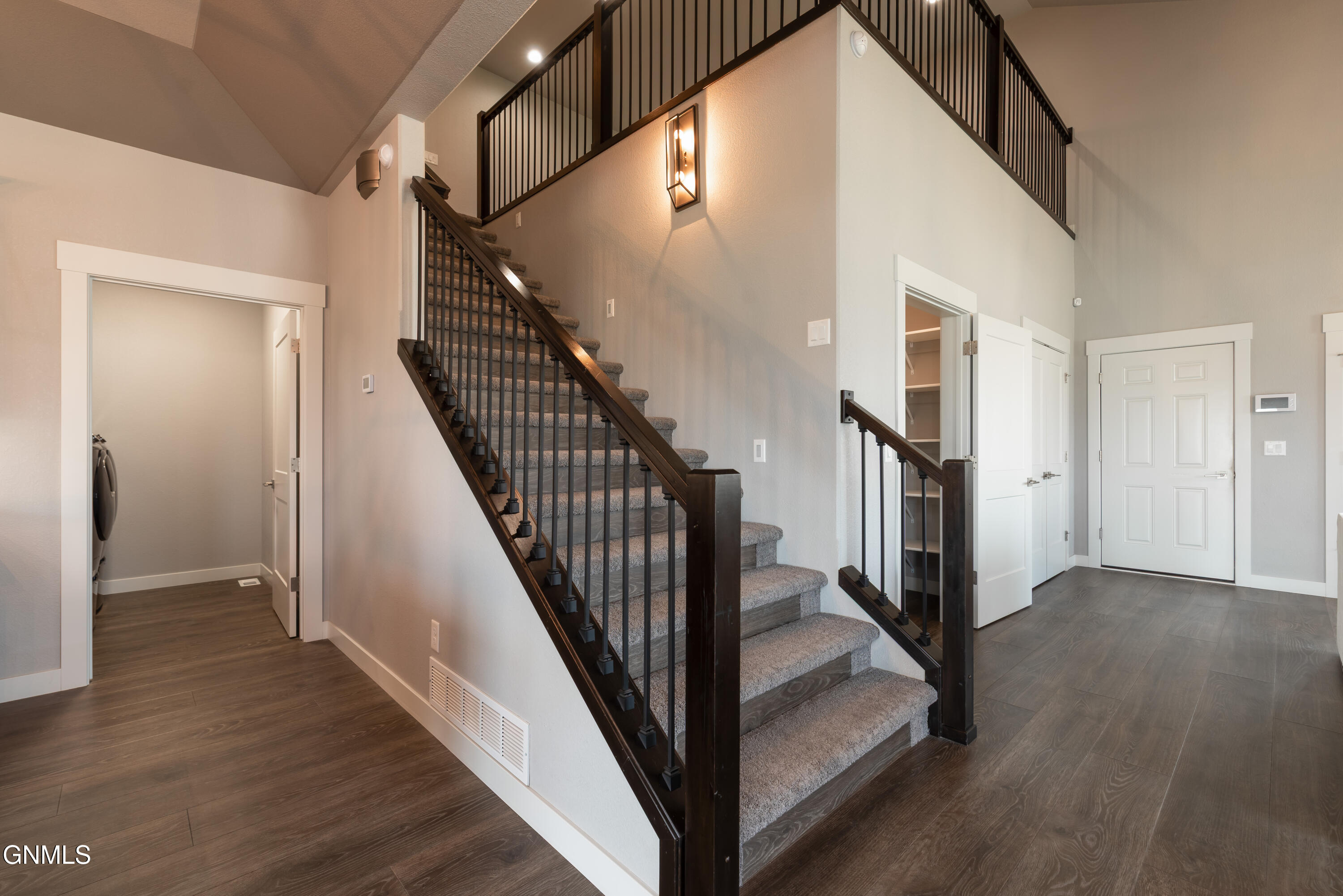 1424 Community Lp