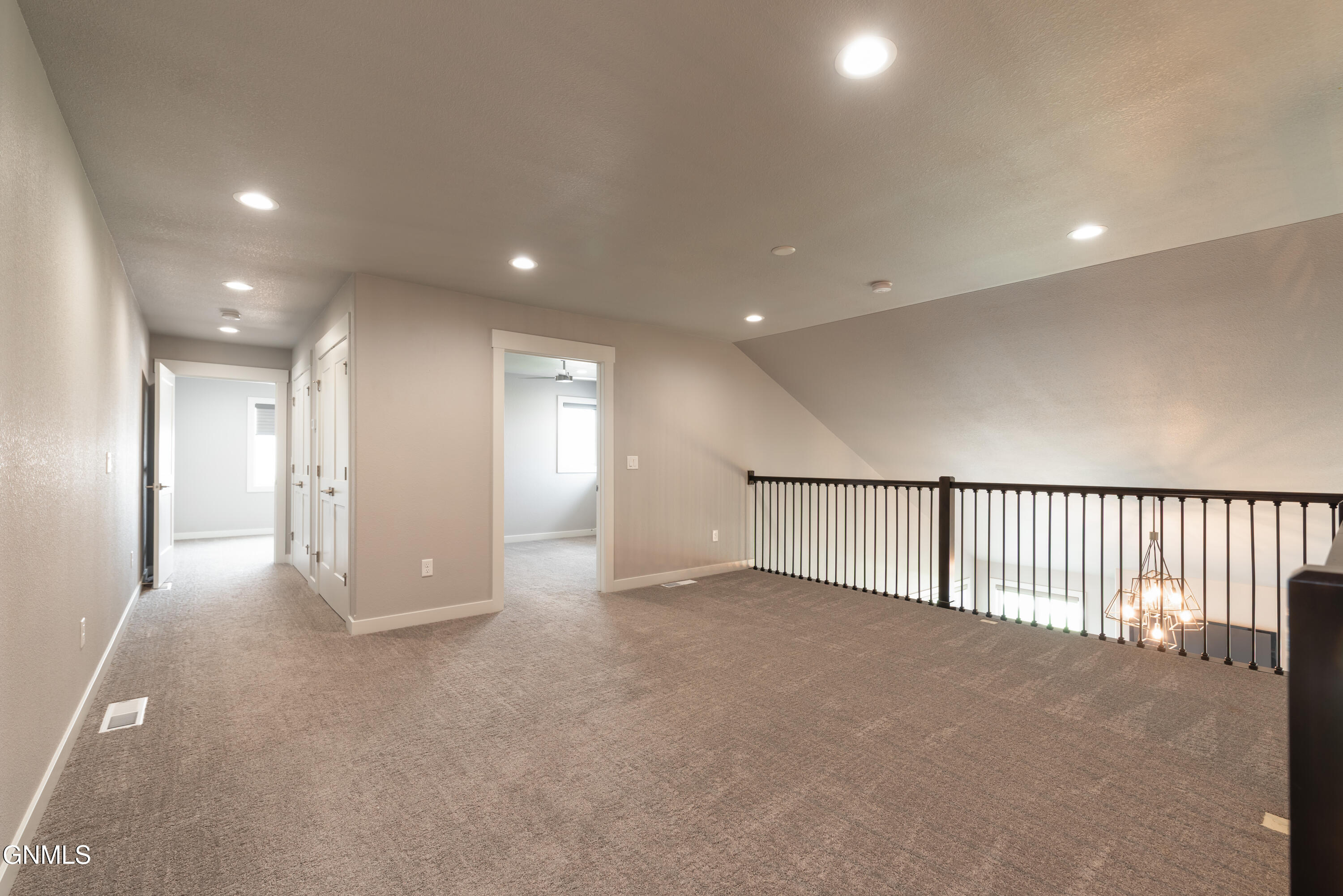 1424 Community Lp