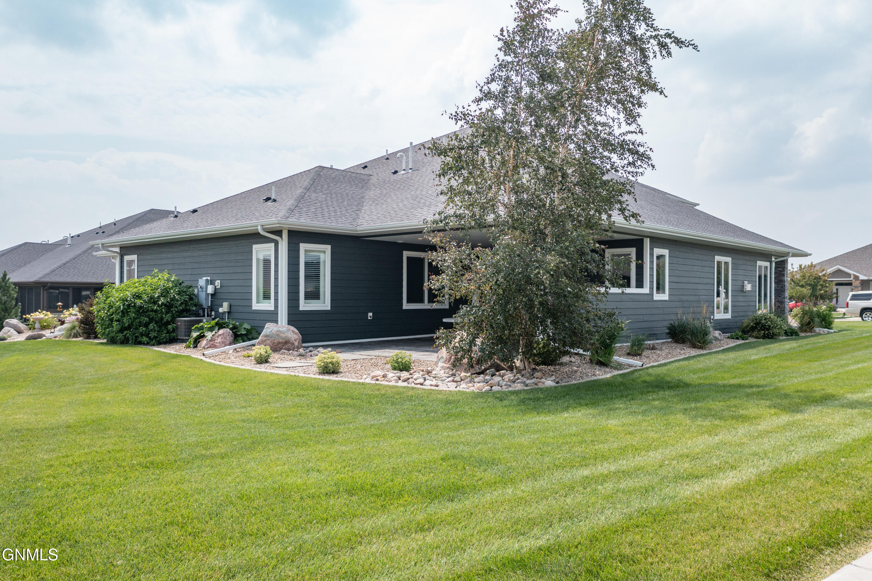 1424 Community Lp