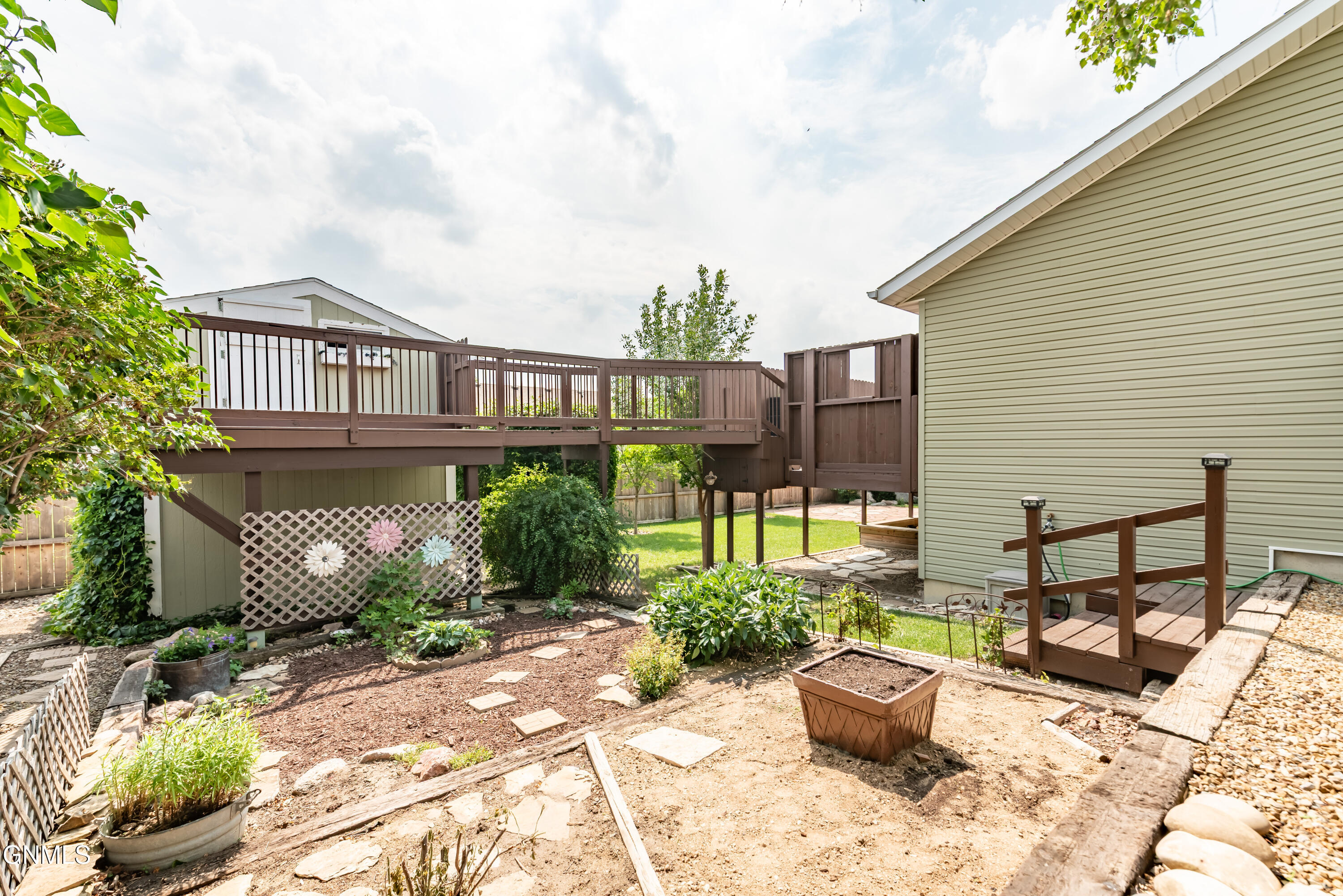 701 Lincoln Court SE
