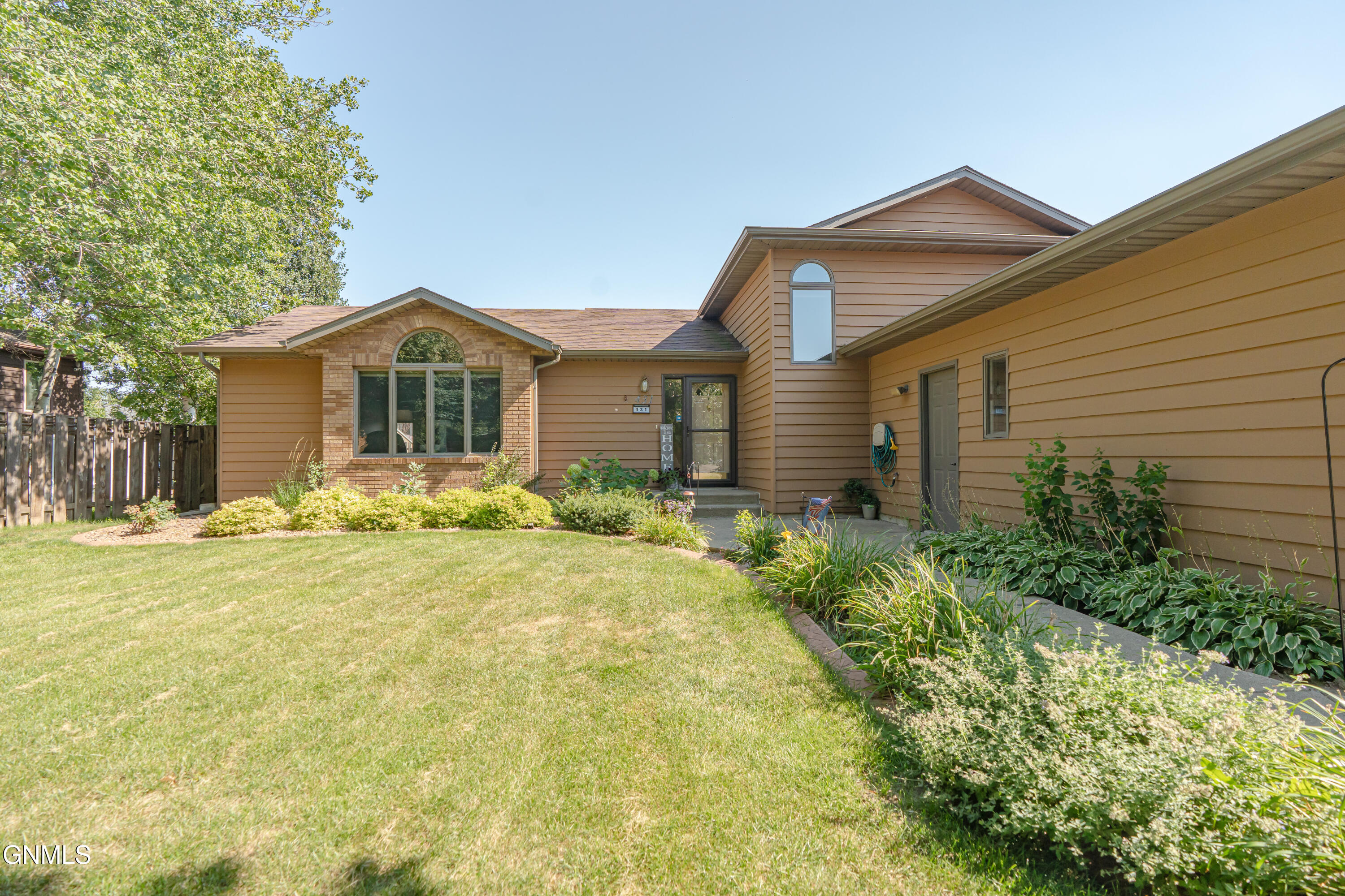 431 W Wachter Avenue