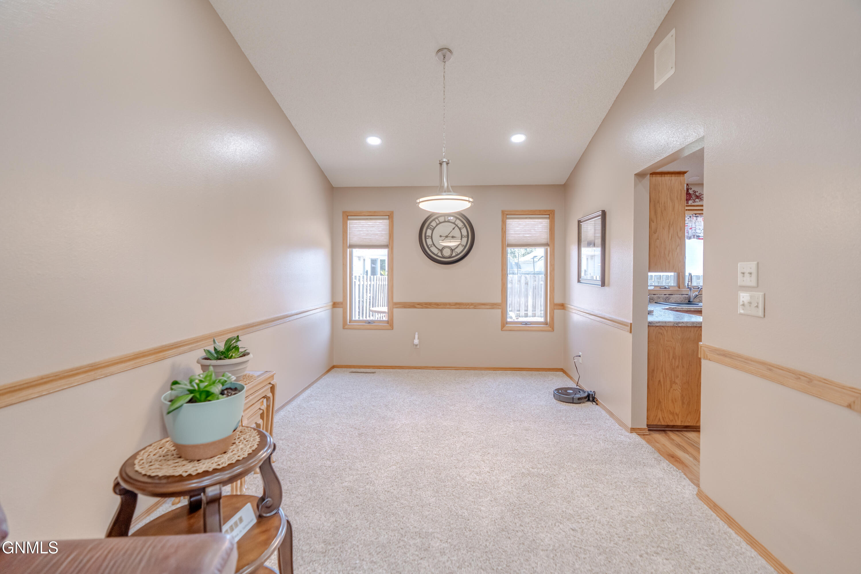 431 W Wachter Avenue