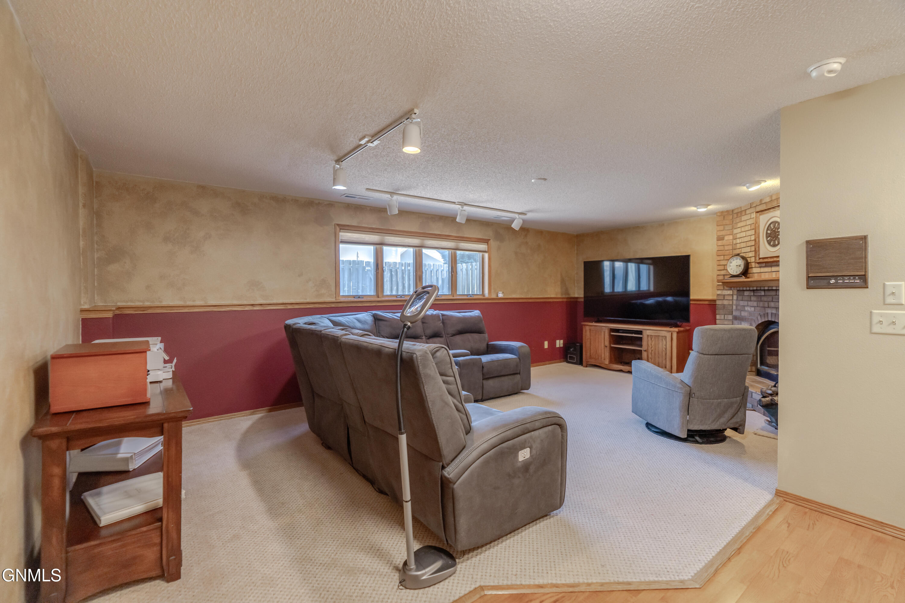 431 W Wachter Avenue