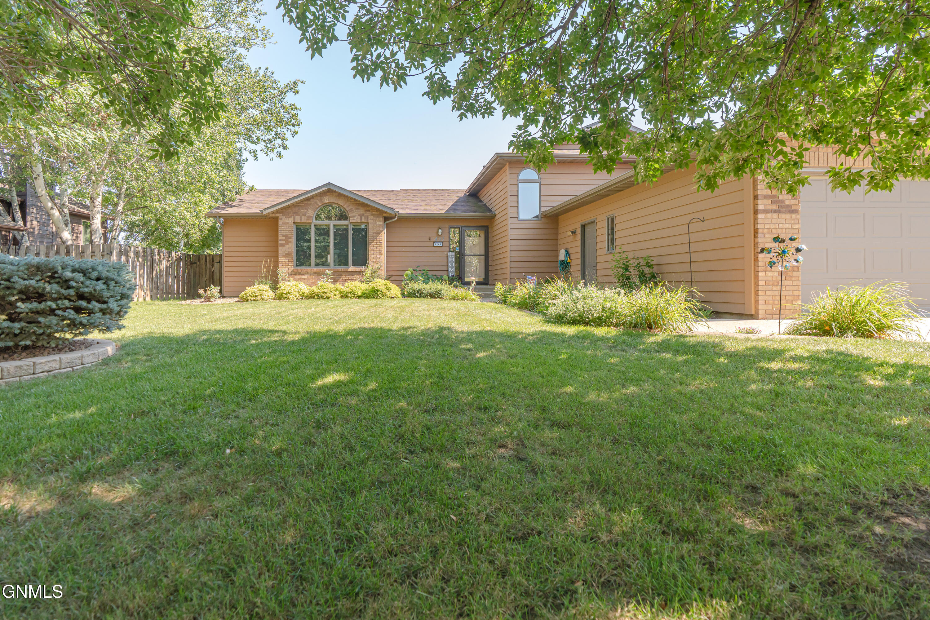 431 W Wachter Avenue