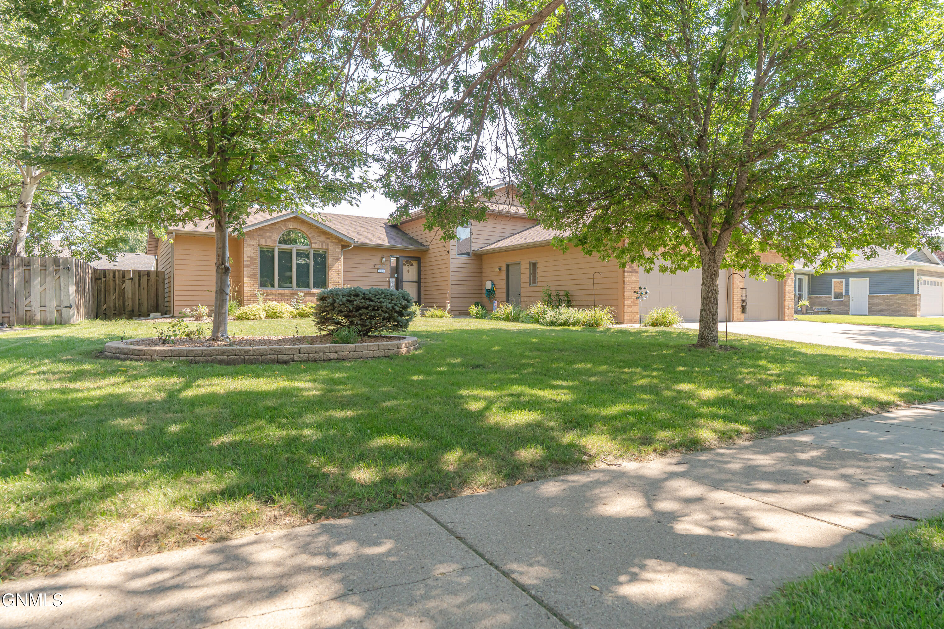 431 W Wachter Avenue