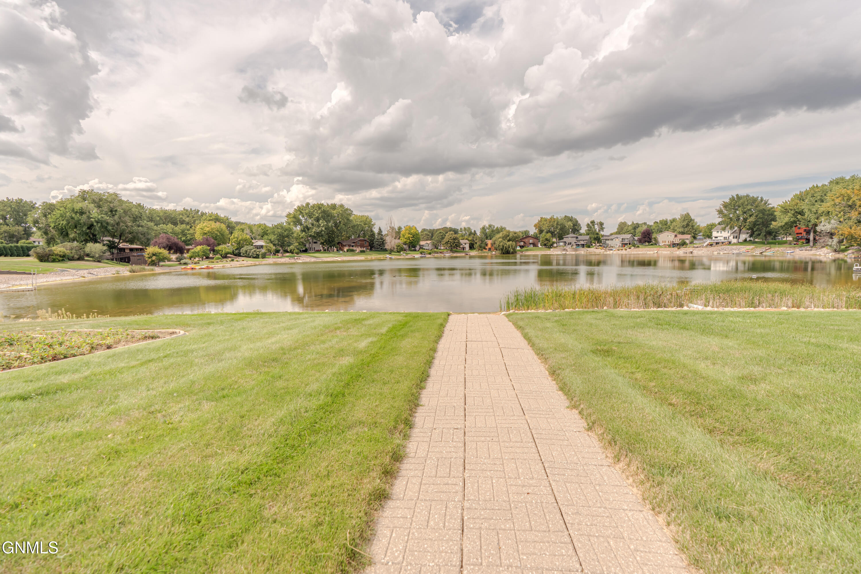 584 Cottonwood Loop
