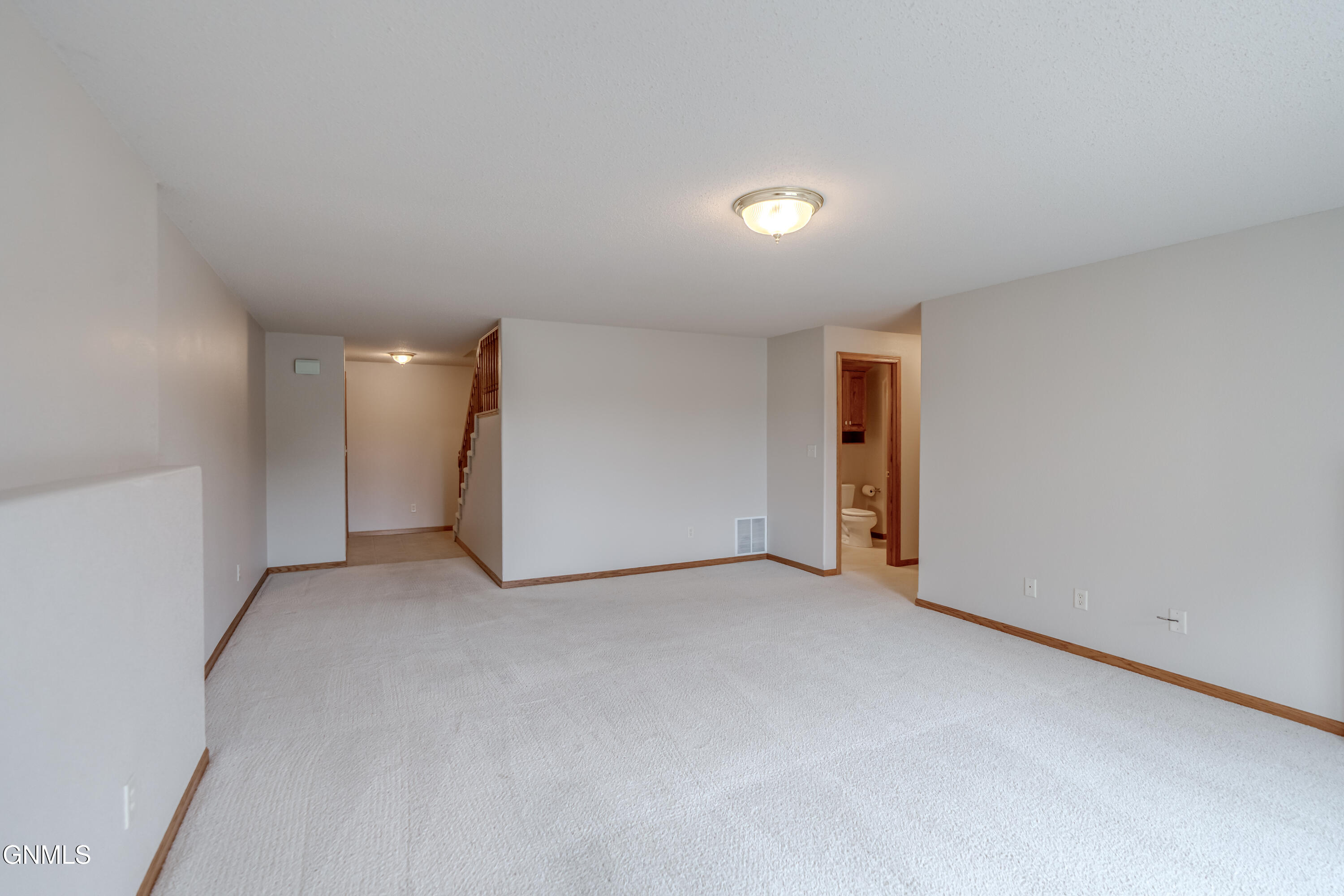 584 Cottonwood Loop