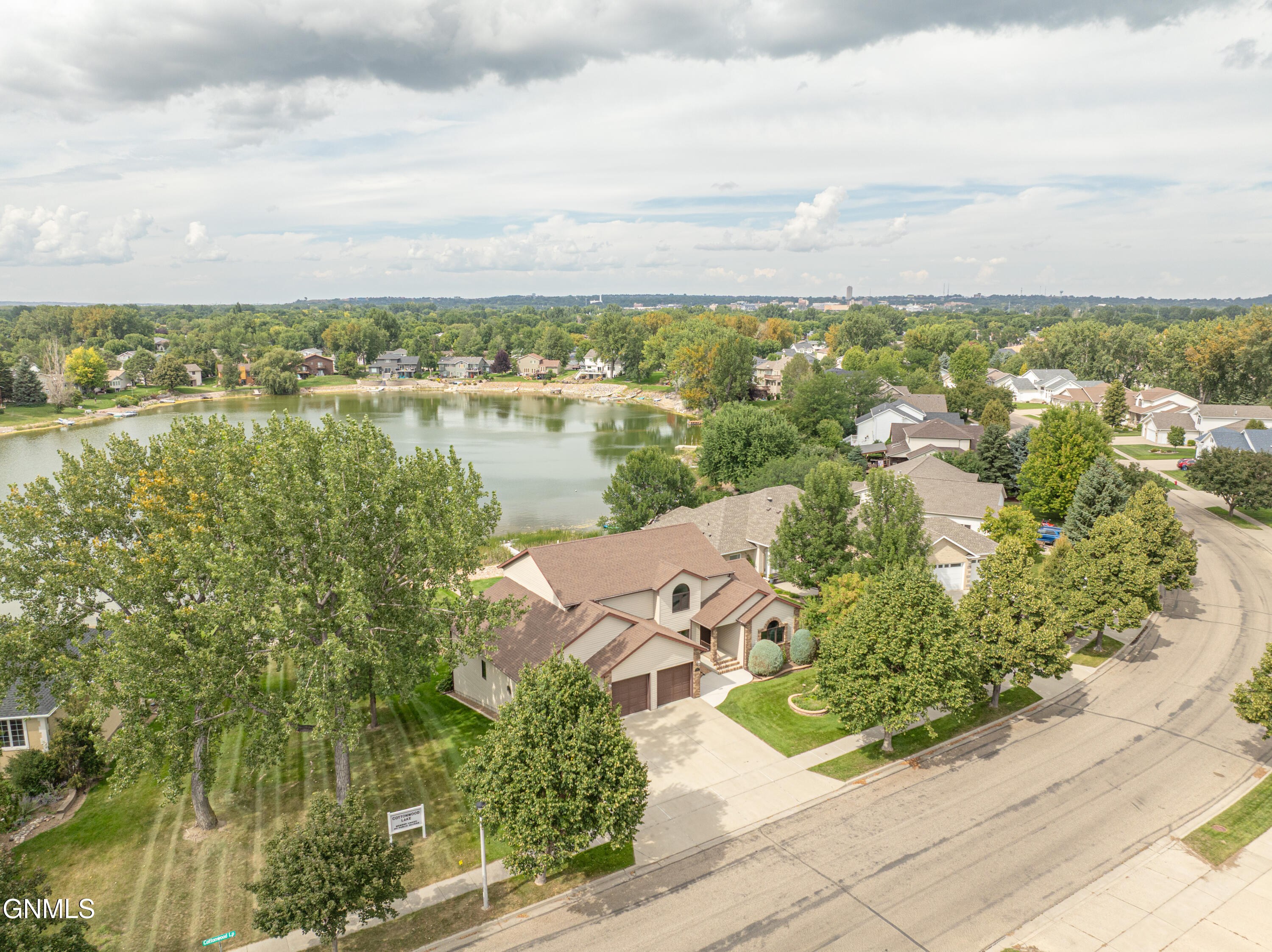 584 Cottonwood Loop