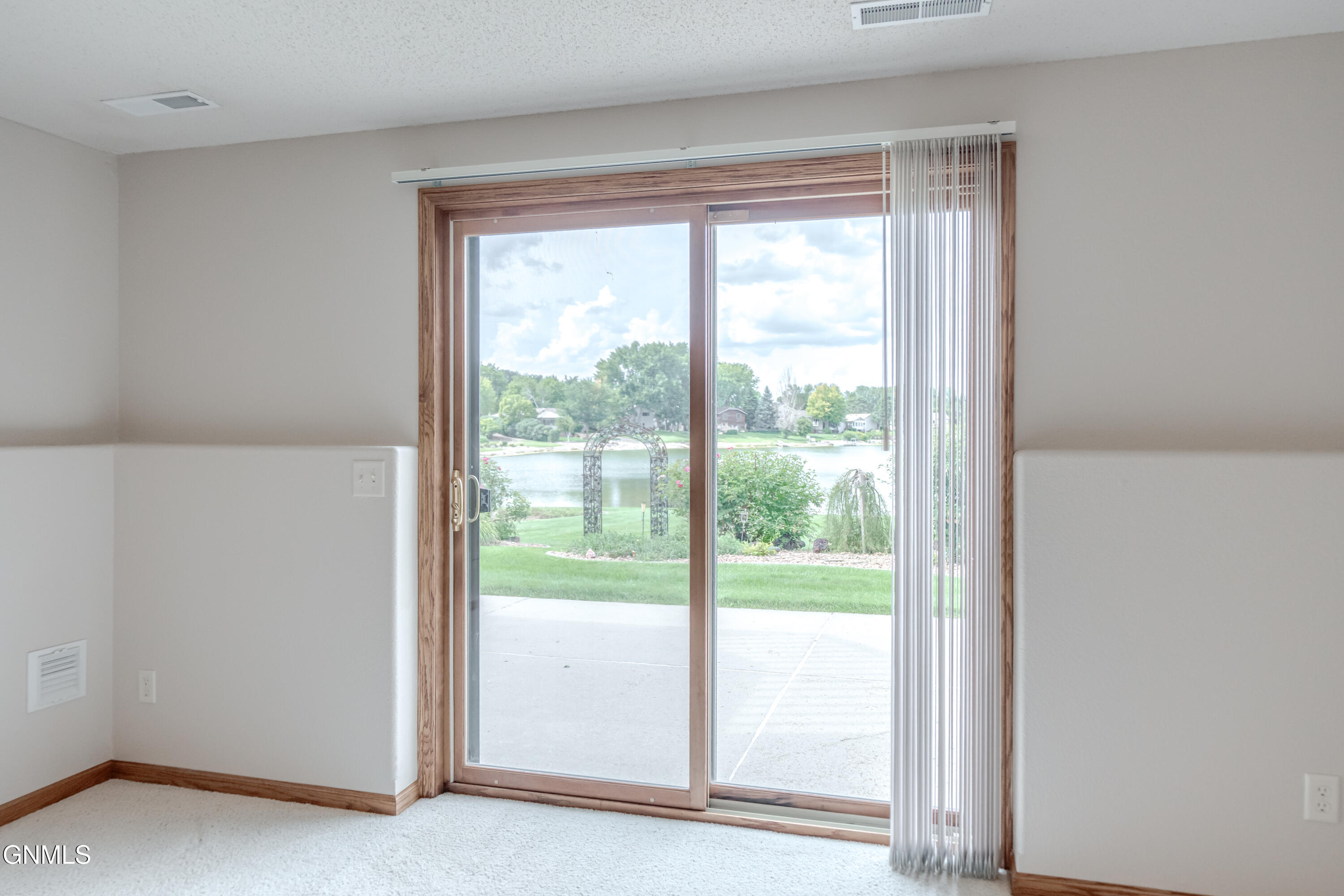 584 Cottonwood Loop