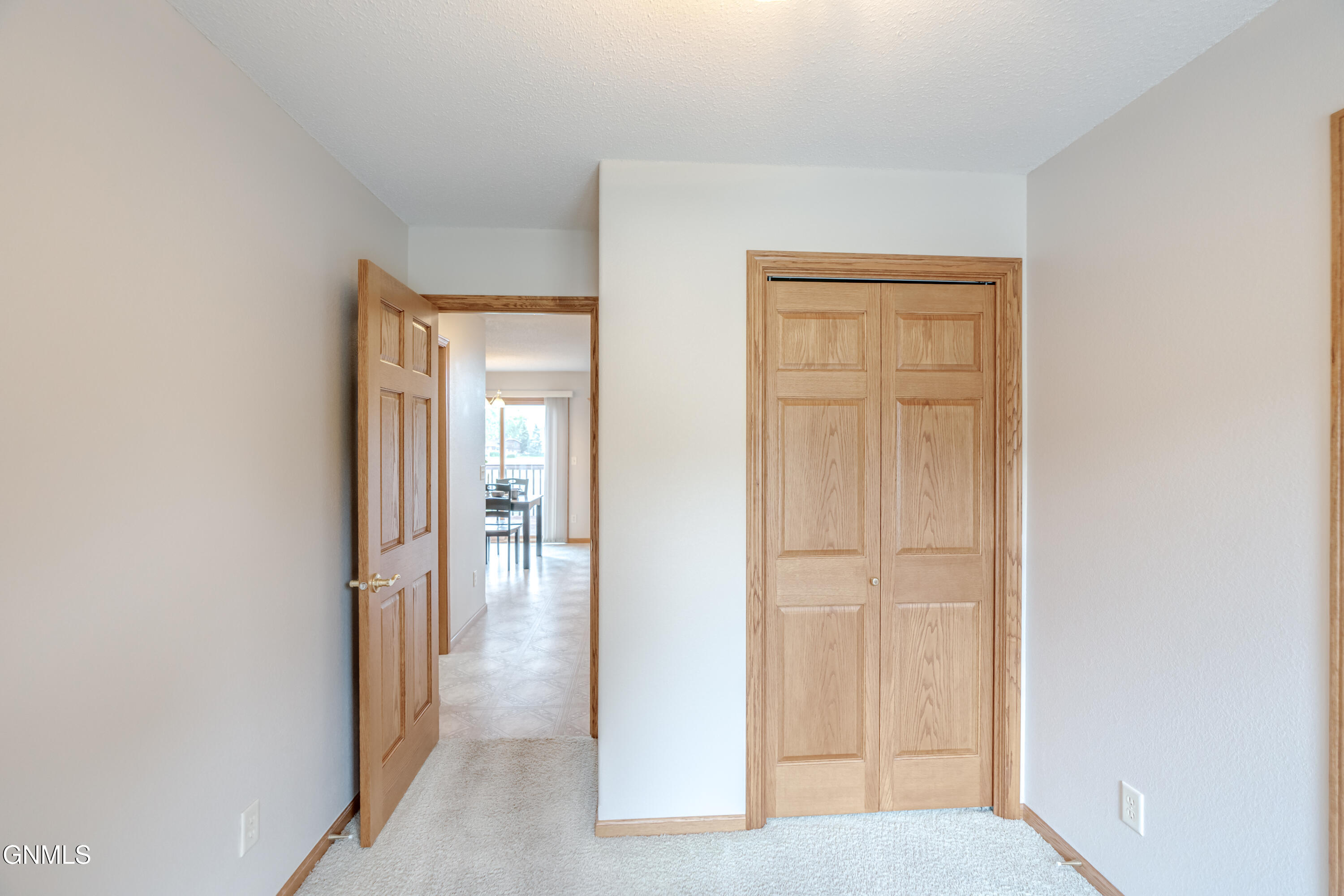 584 Cottonwood Loop