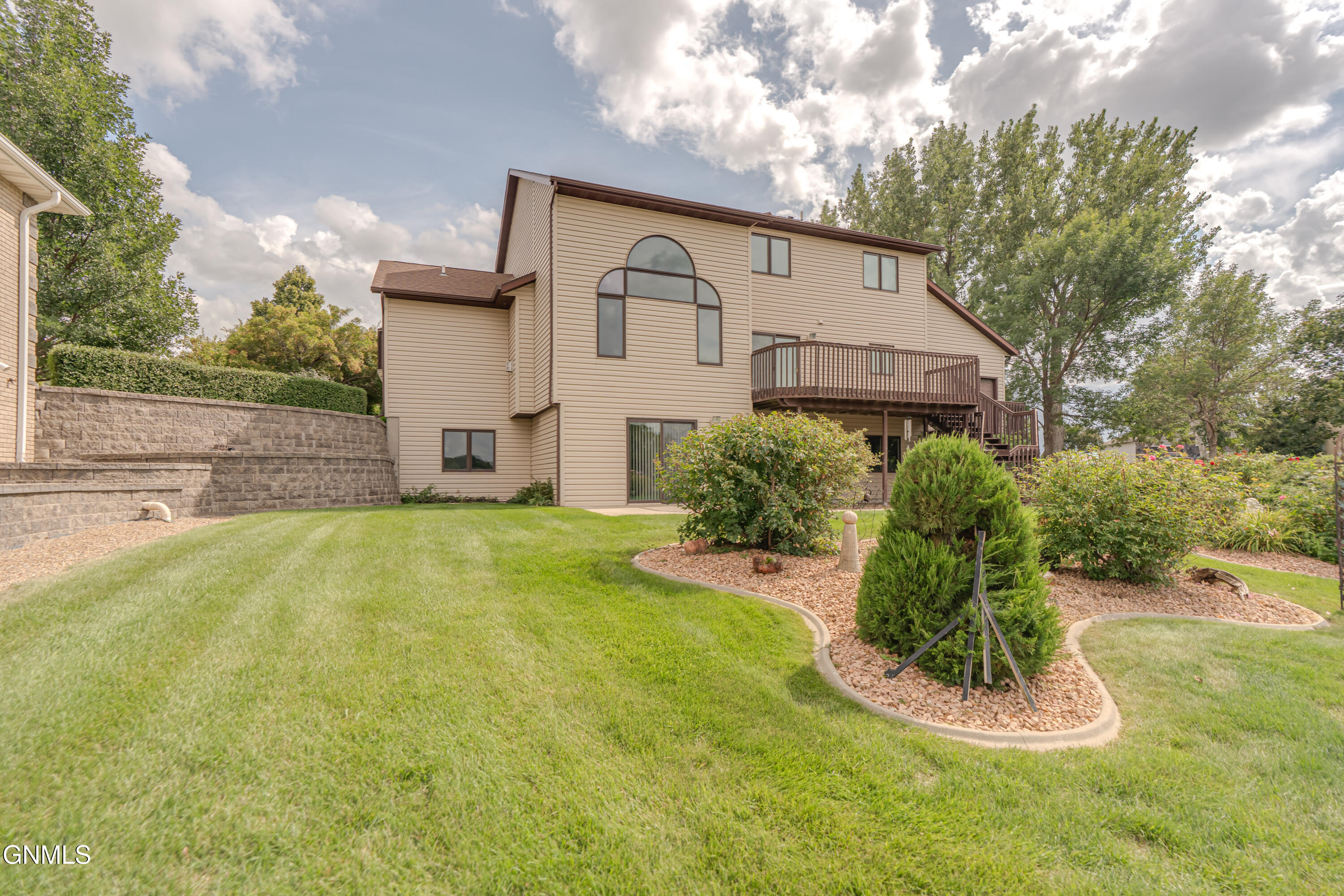 584 Cottonwood Loop