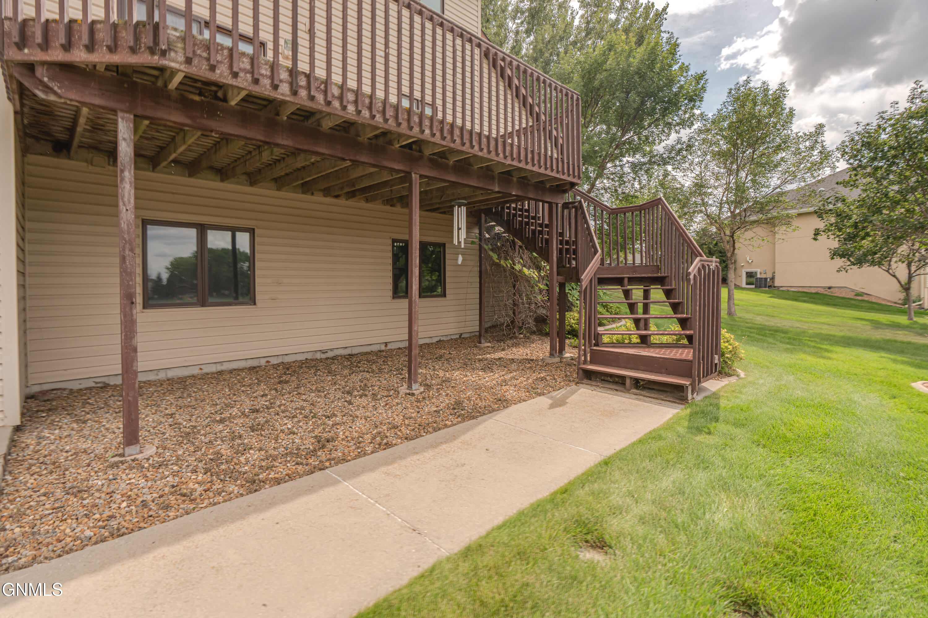 584 Cottonwood Loop