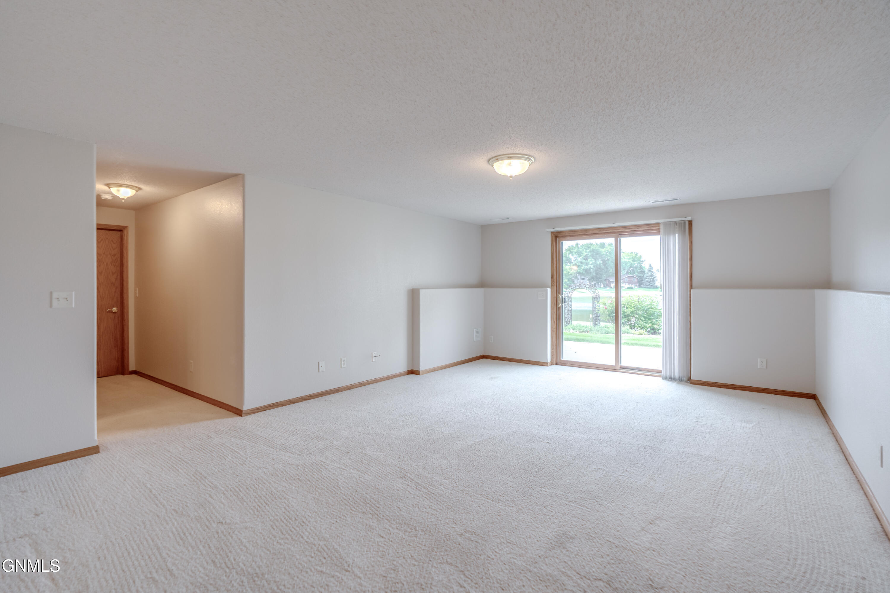 584 Cottonwood Loop