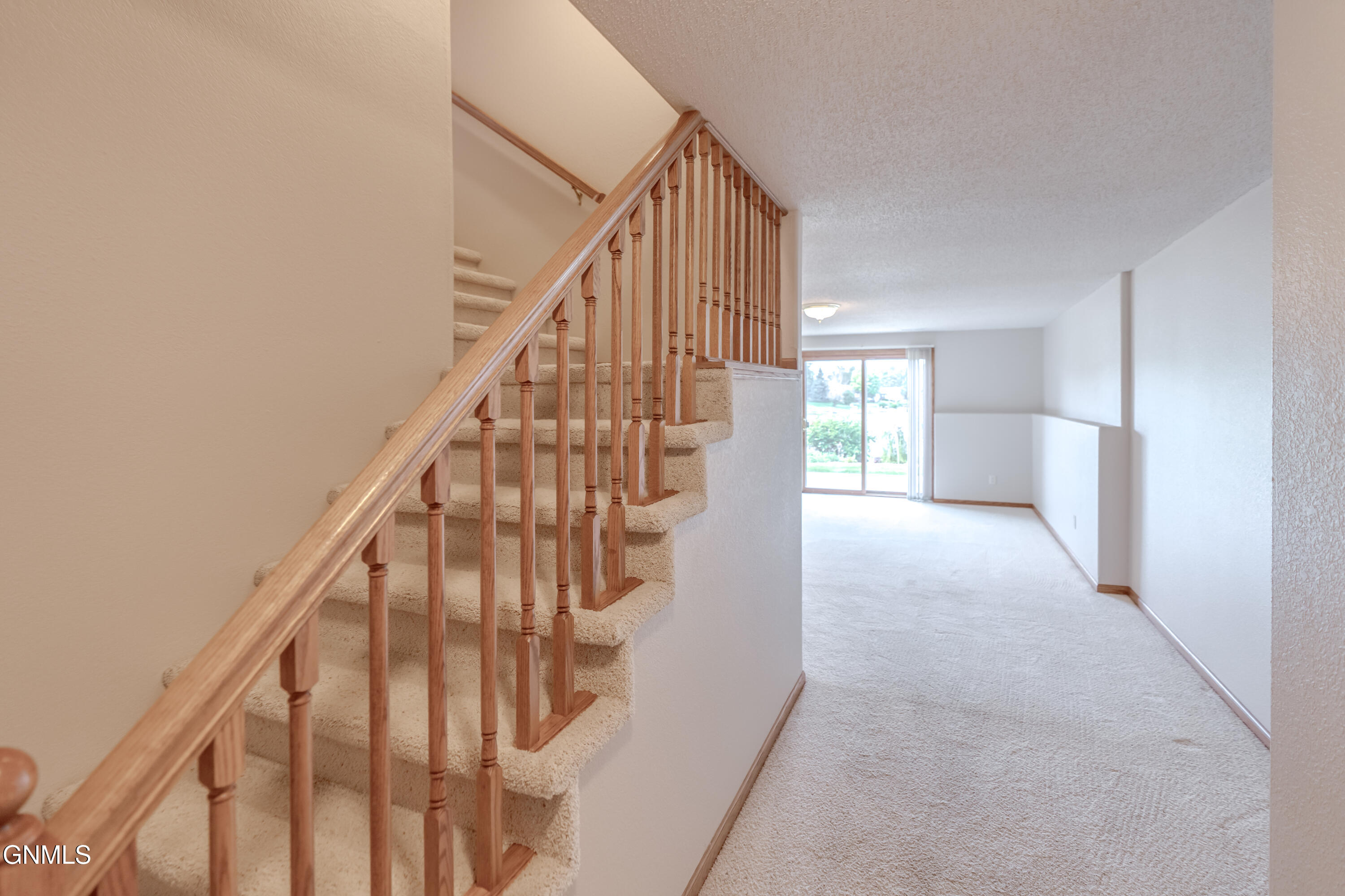 584 Cottonwood Loop