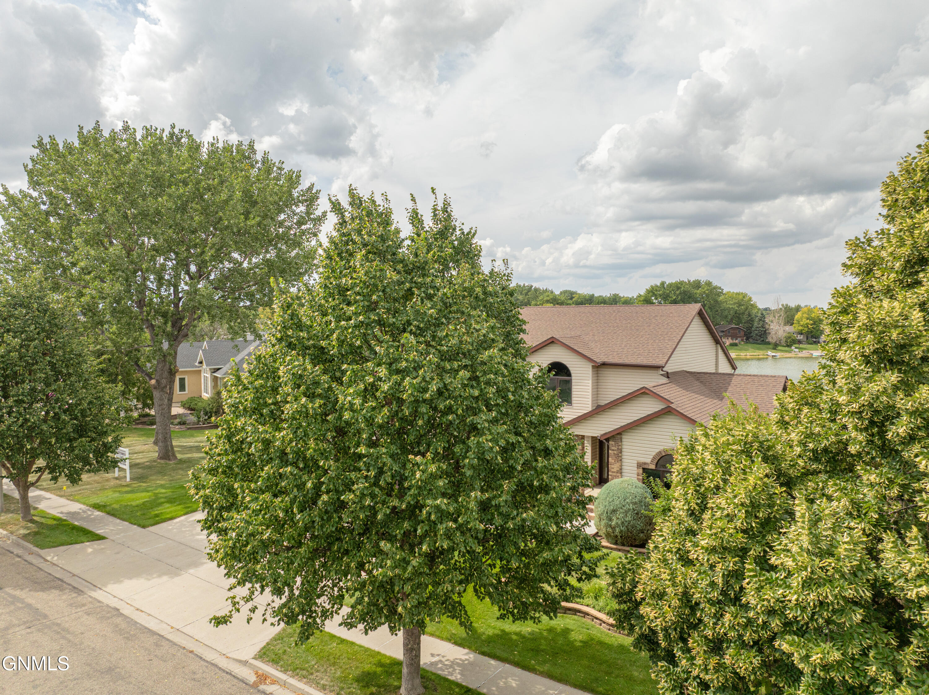 584 Cottonwood Loop