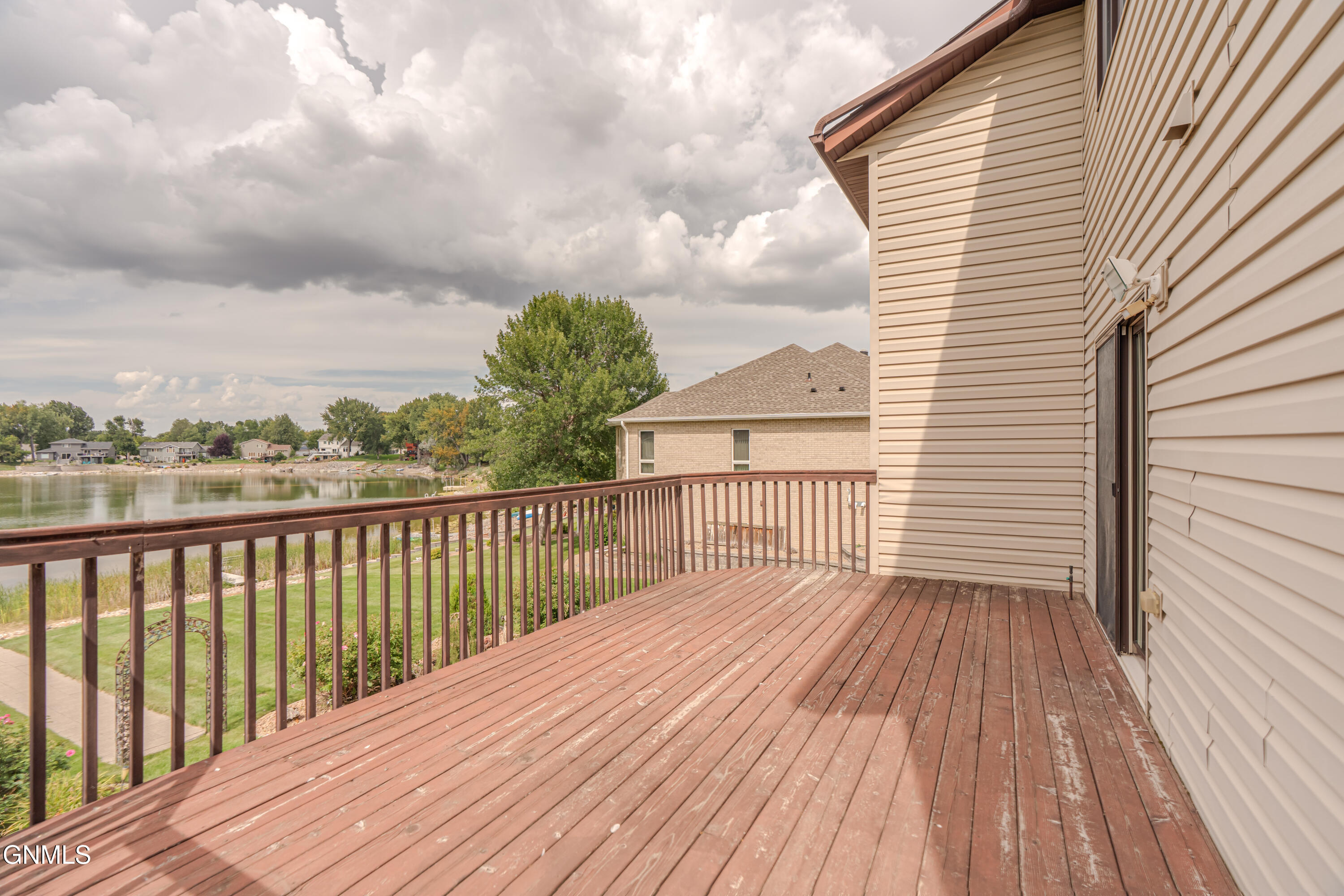 584 Cottonwood Loop