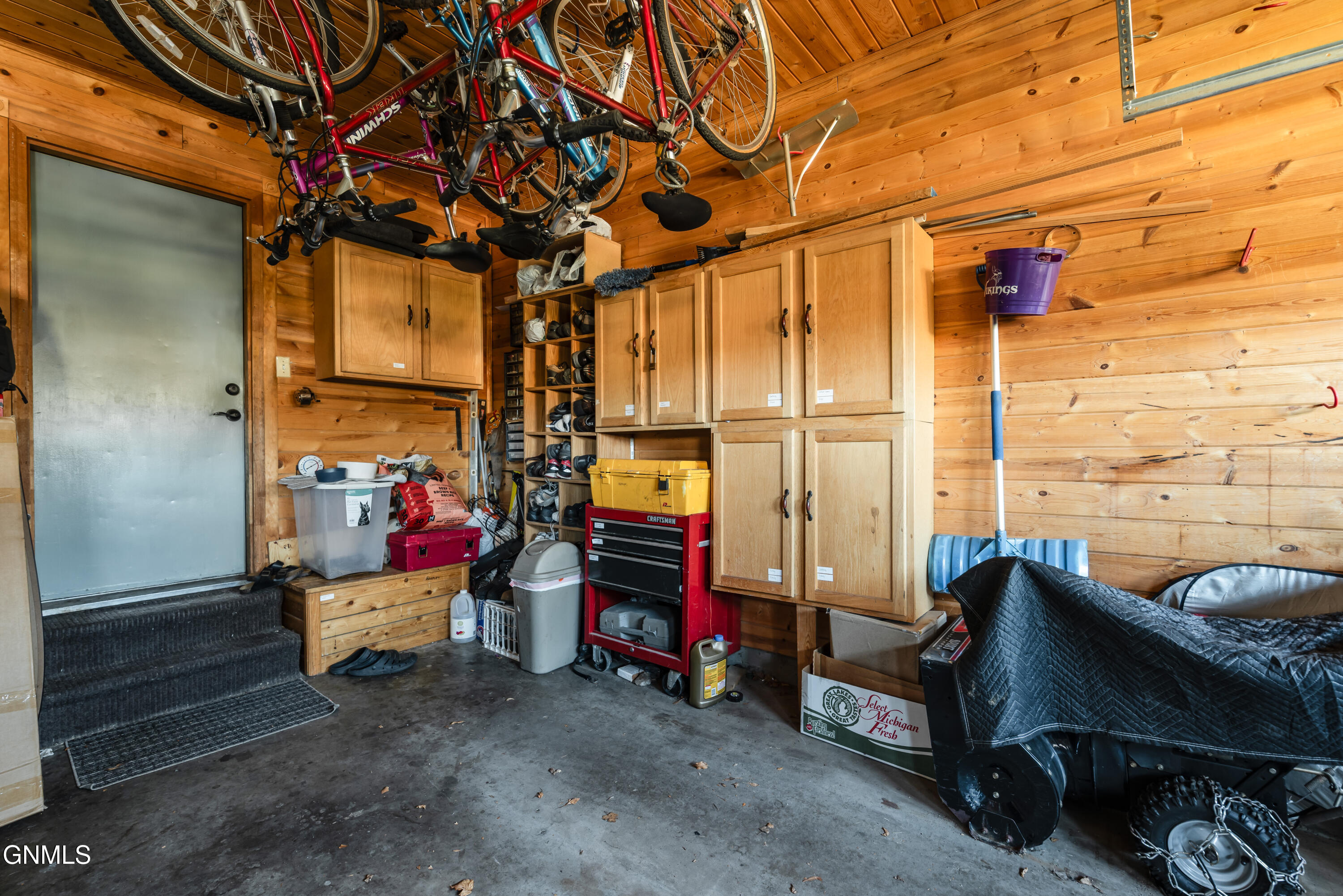 3505 Overlook Drive