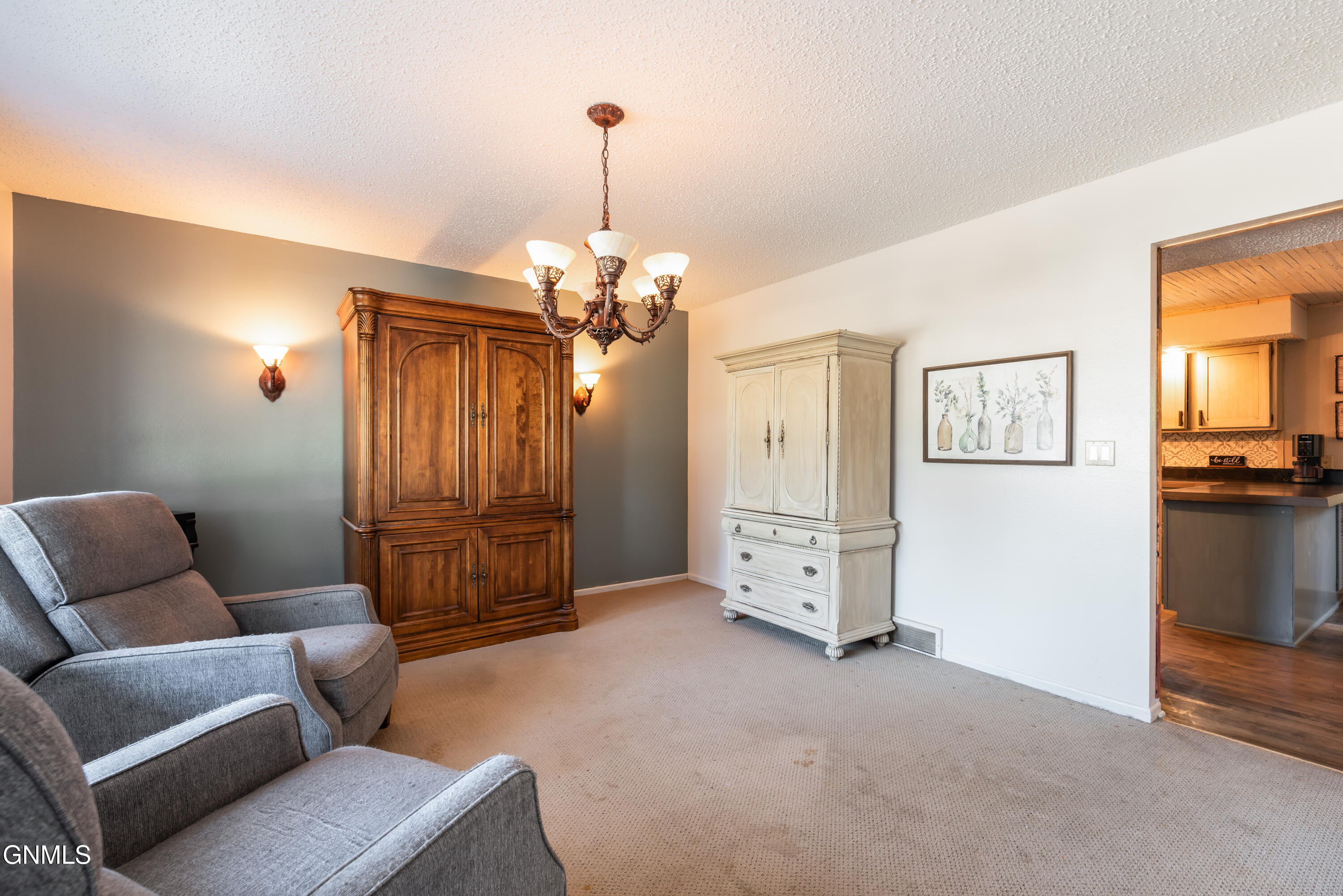 3505 Overlook Drive