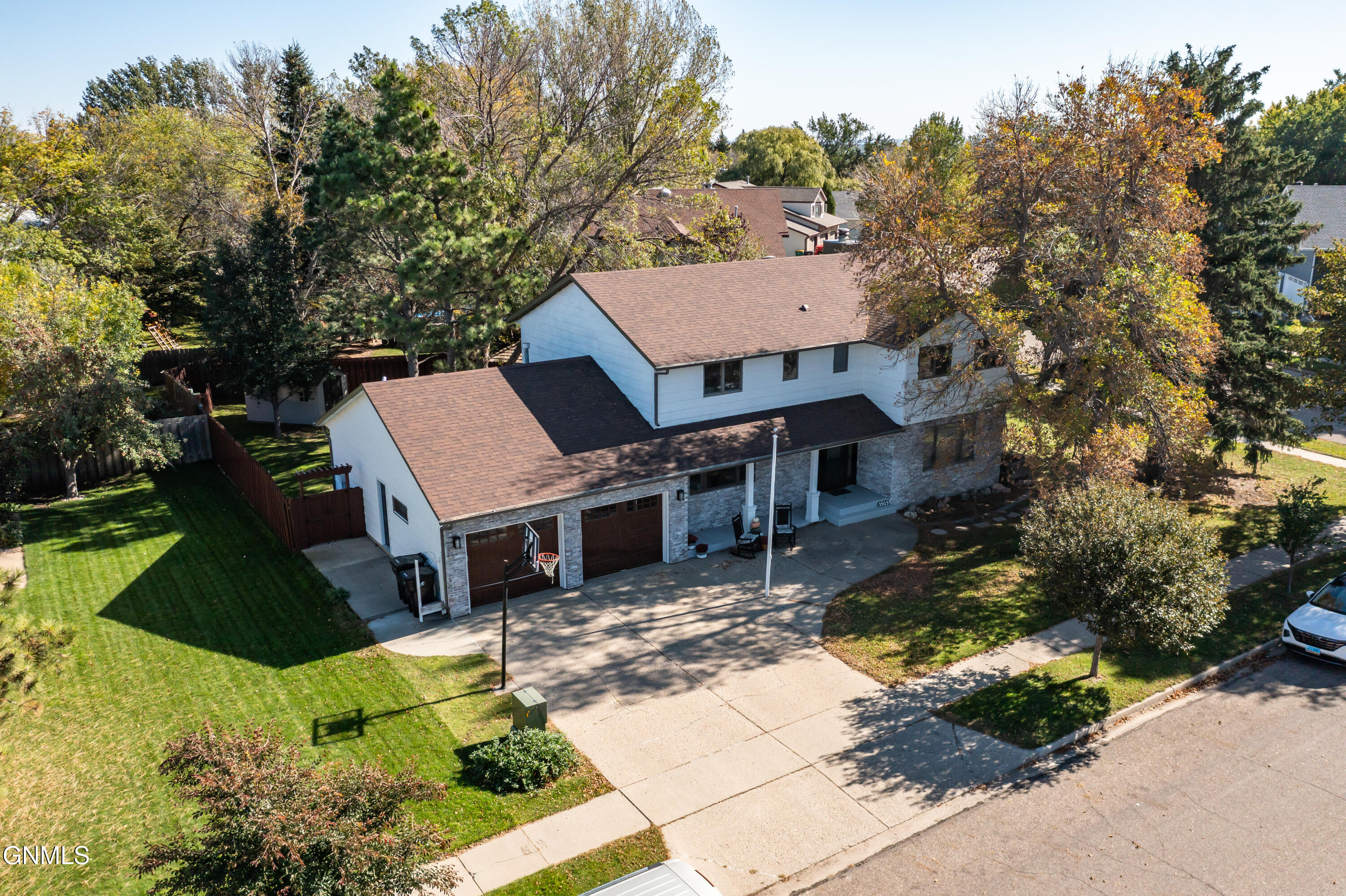 3505 Overlook Drive