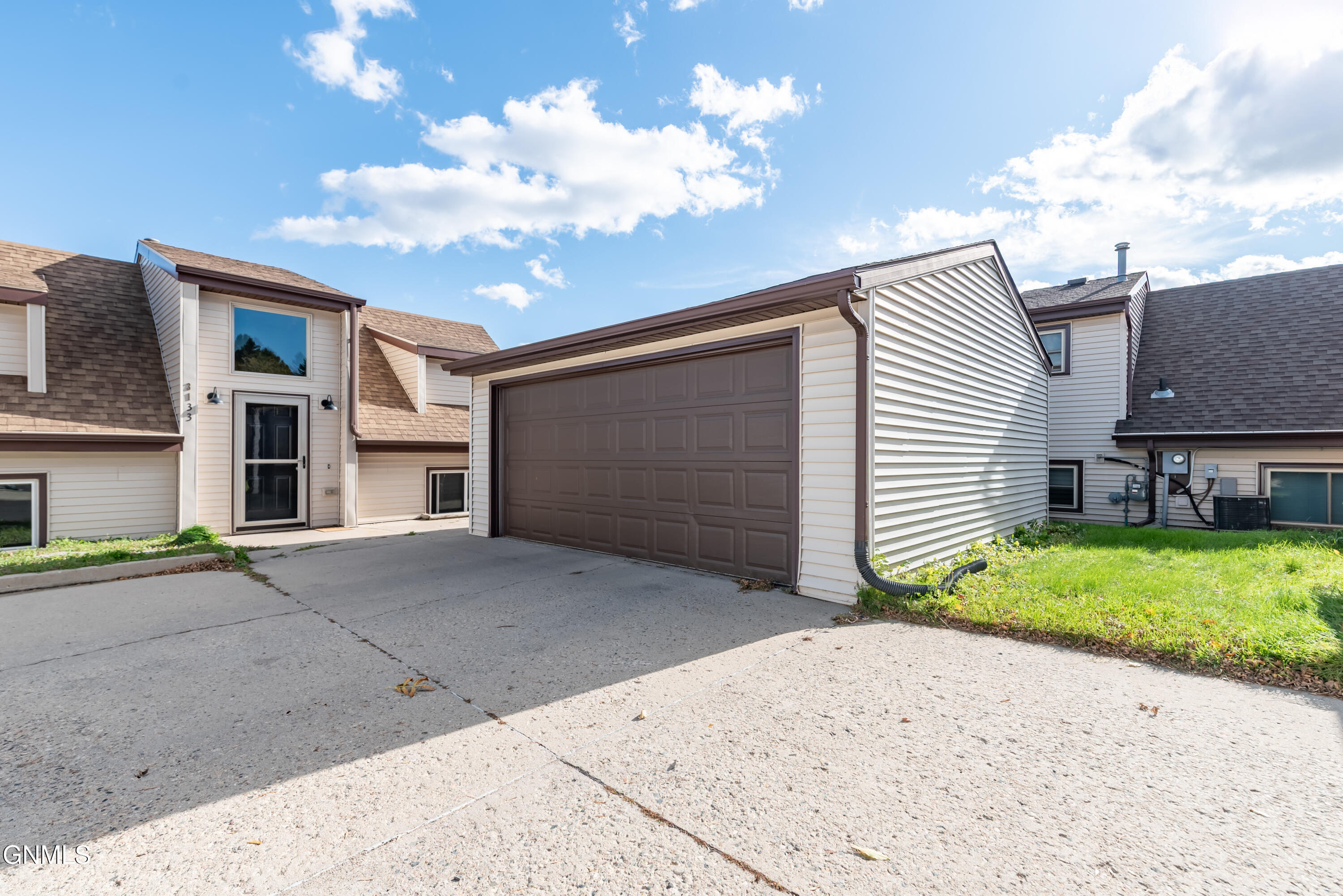 3133 Manitoba Lane, Bismarck