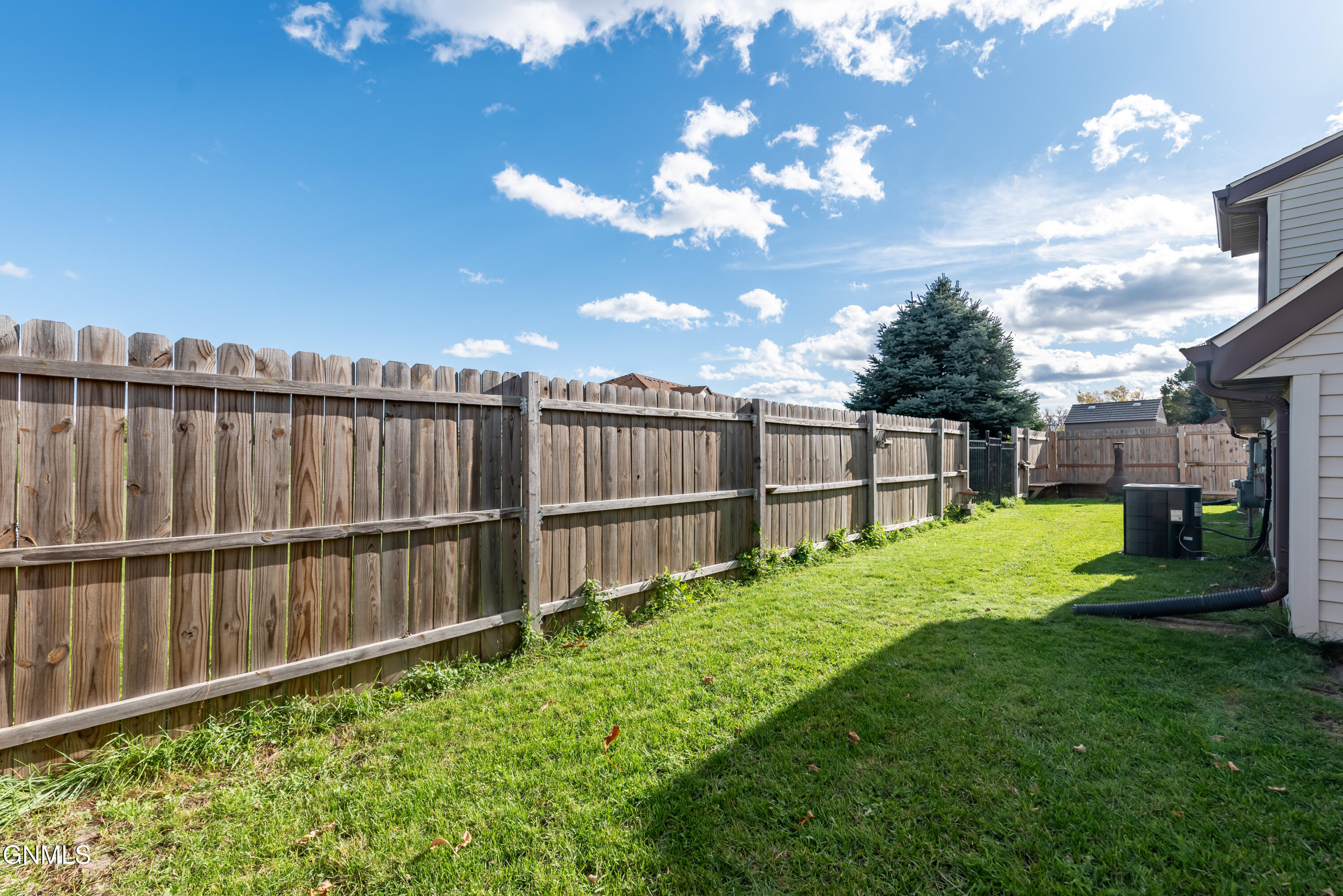 3133 Manitoba Lane, Bismarck