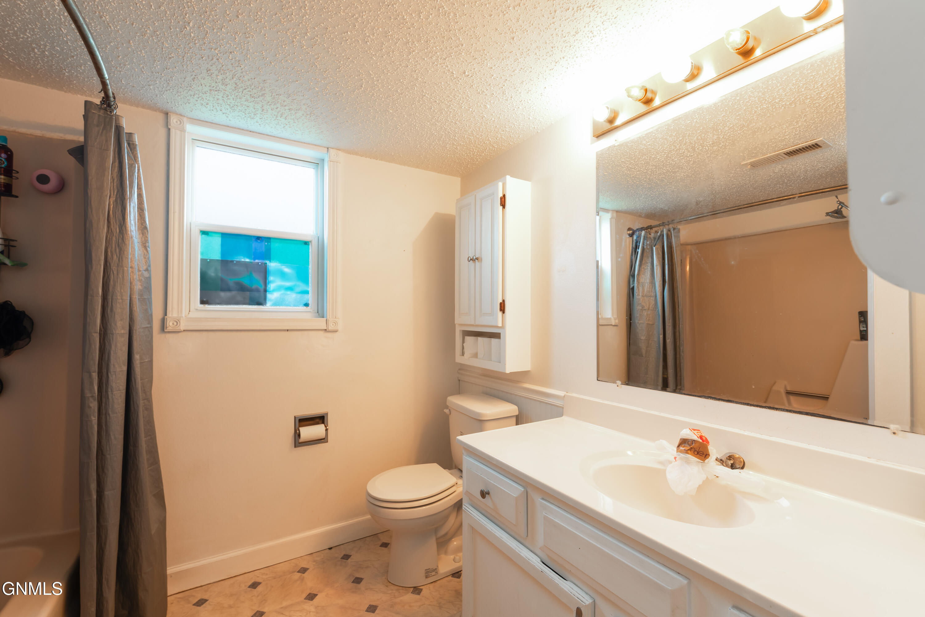 3133 Manitoba Lane, Bismarck