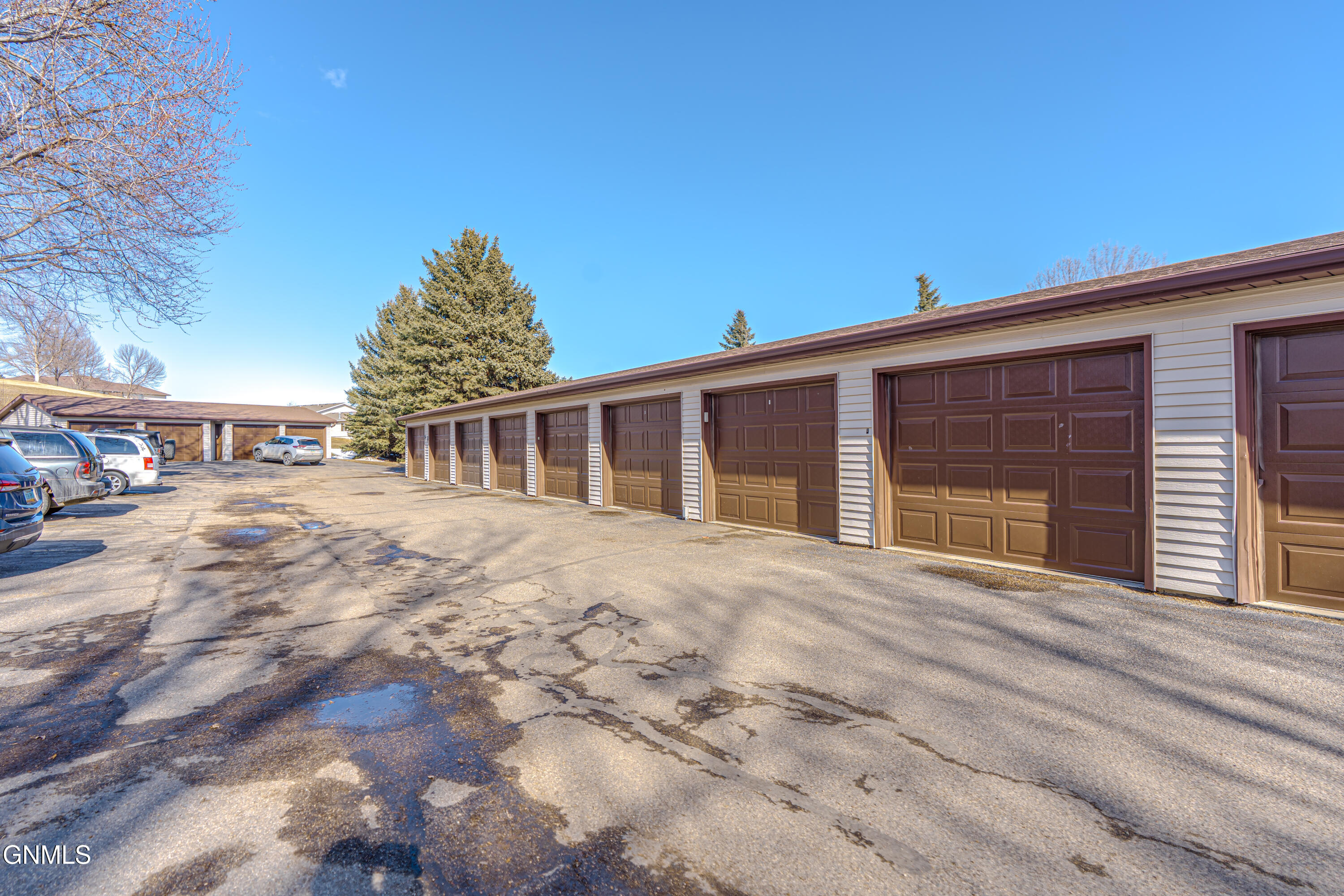 3249 Montreal Street