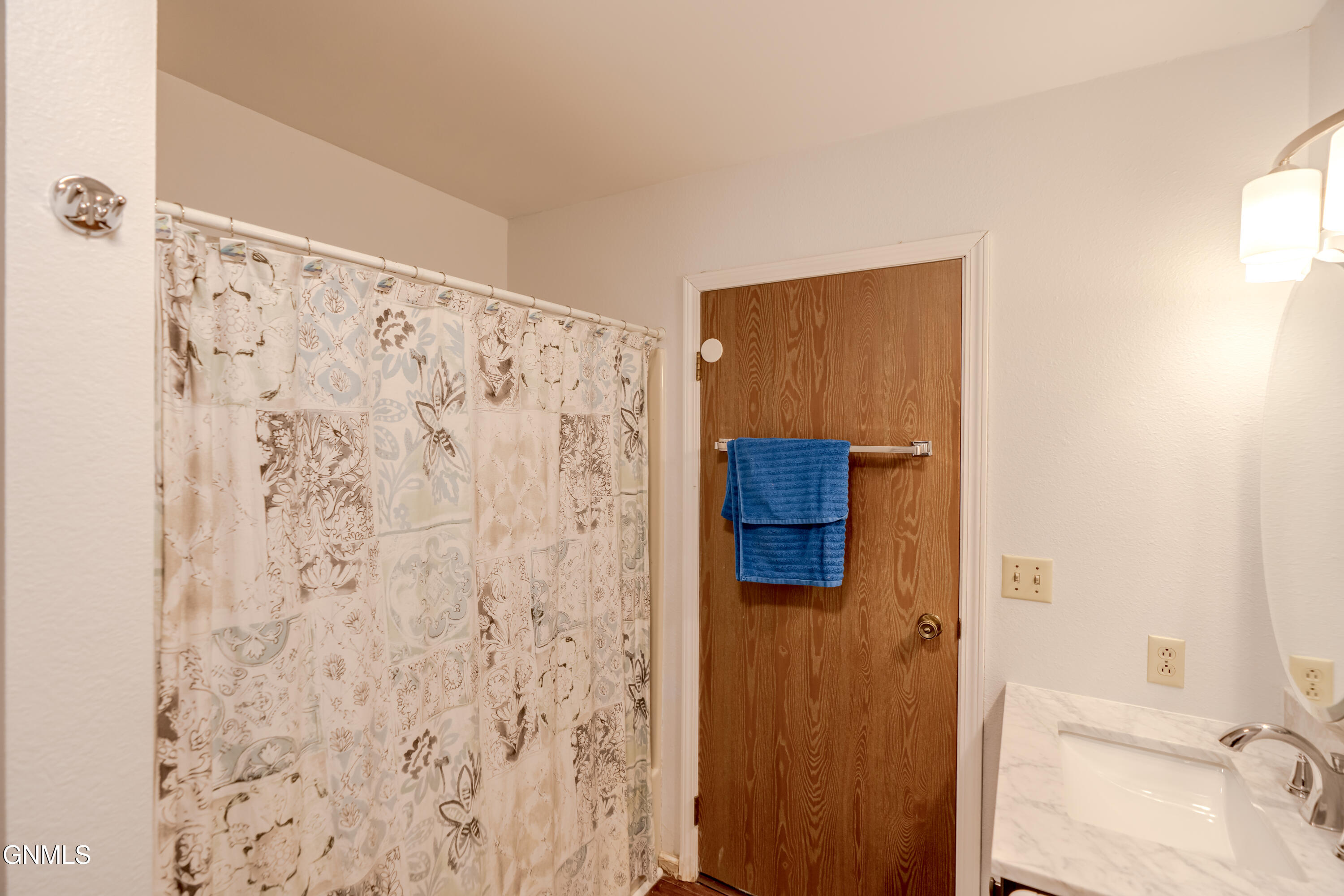 3249 Montreal Street