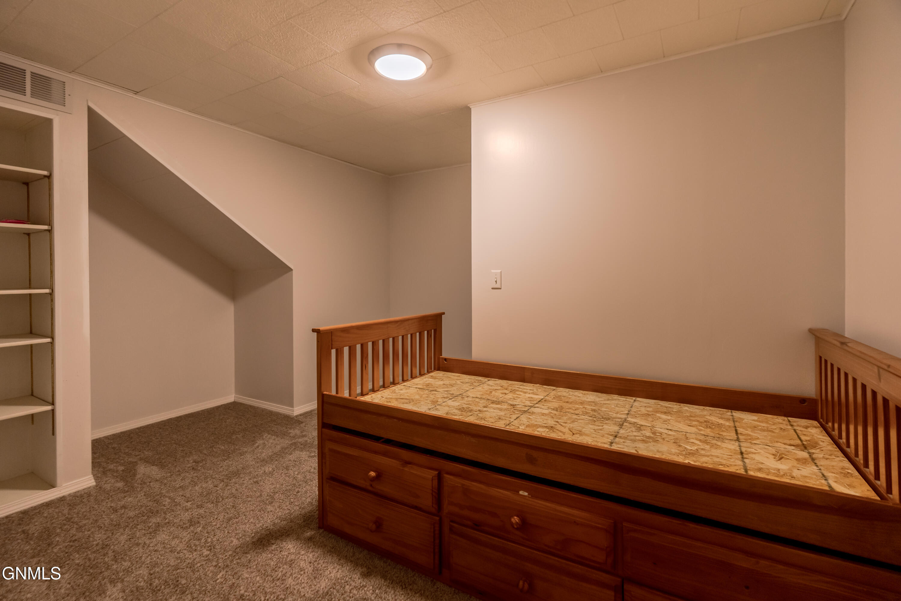 3249 Montreal Street