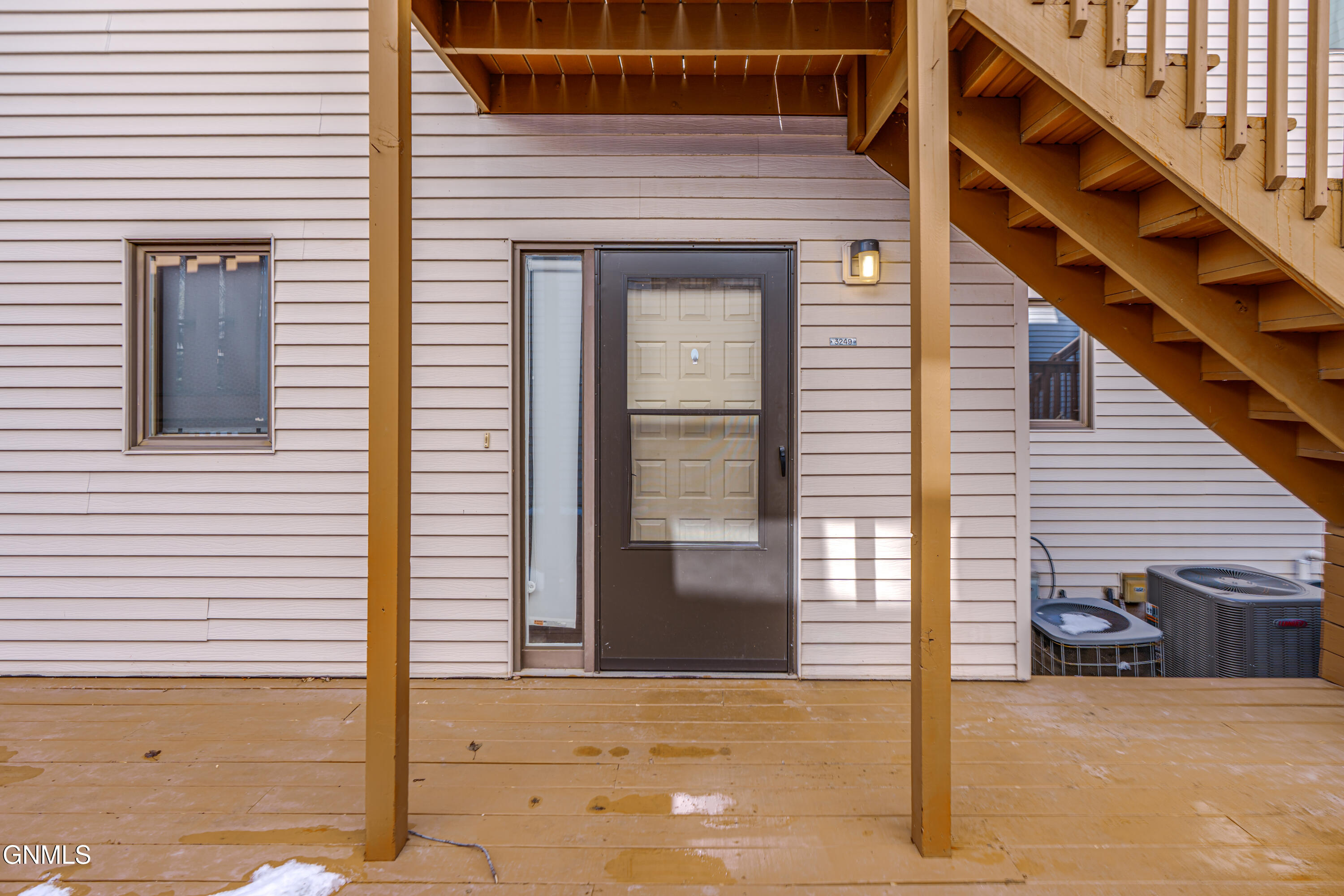 3249 Montreal Street