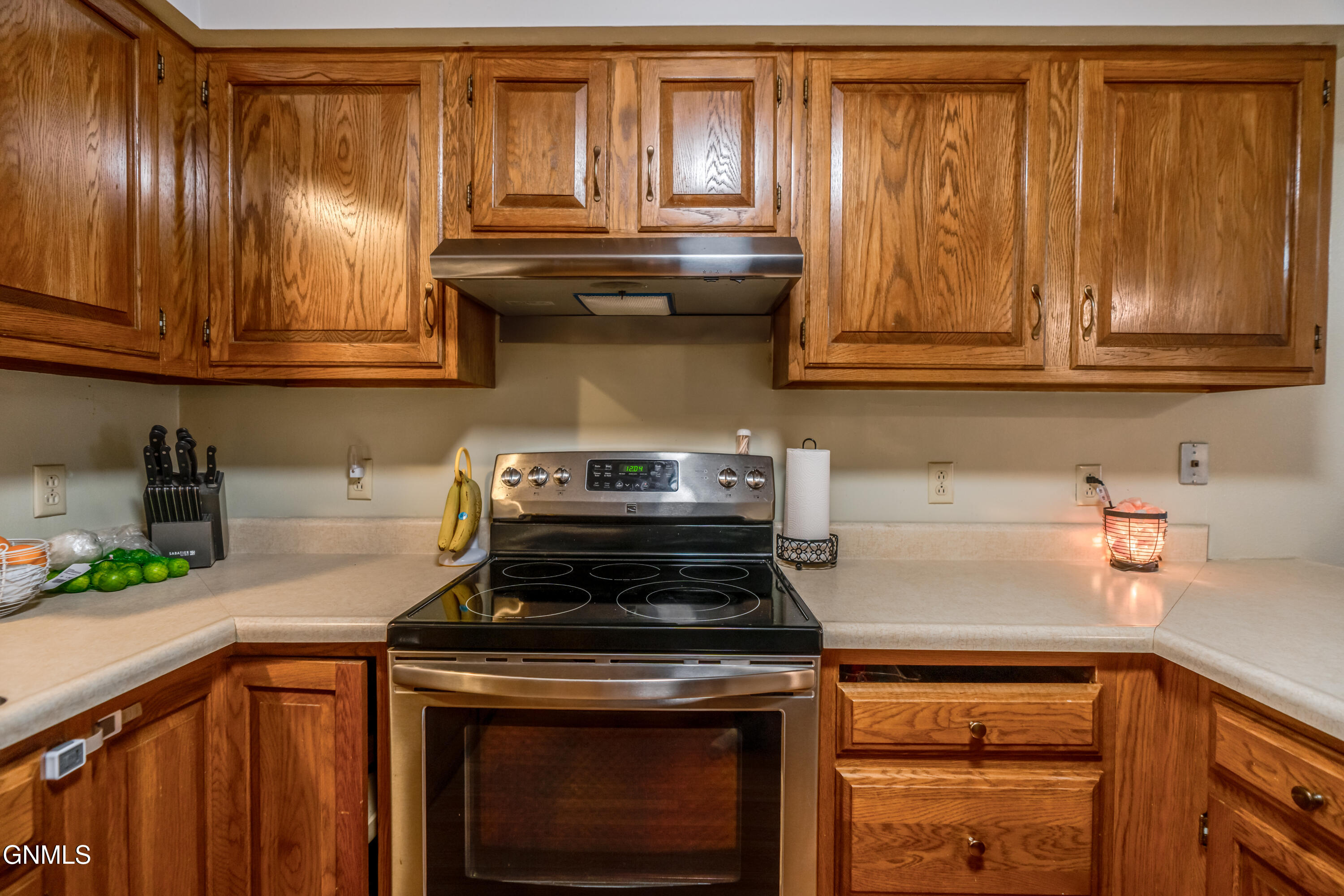 3249 Montreal Street