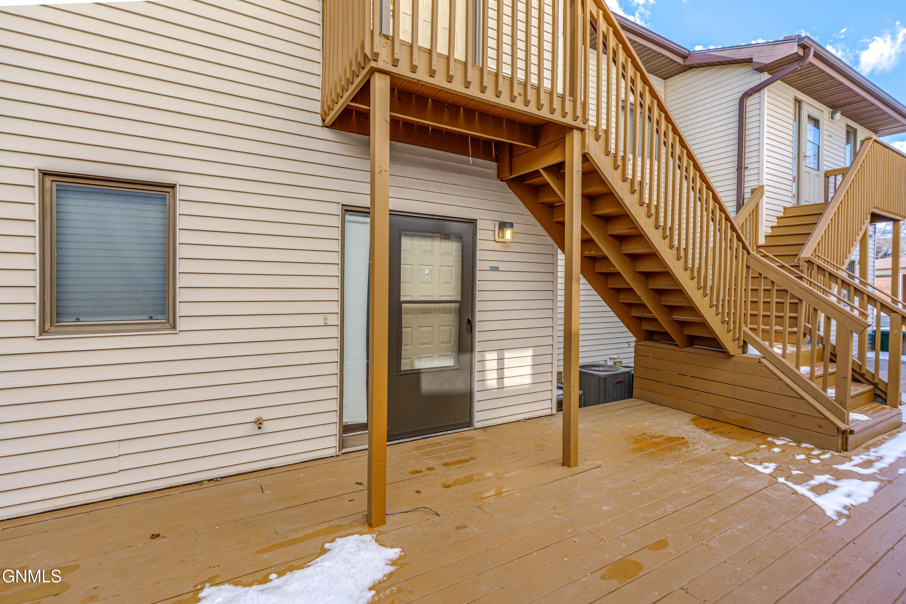 3249 Montreal Street