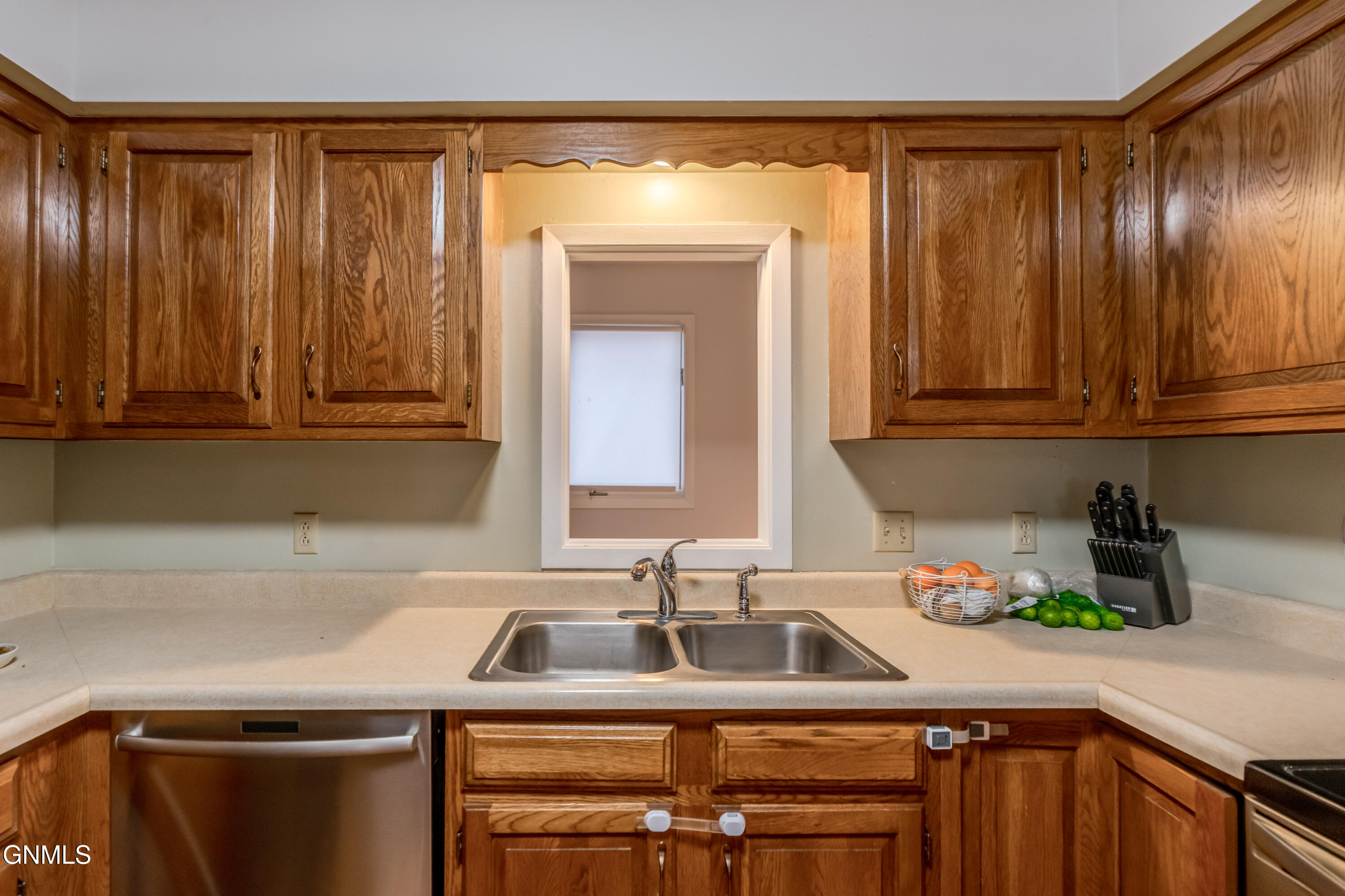 3249 Montreal Street