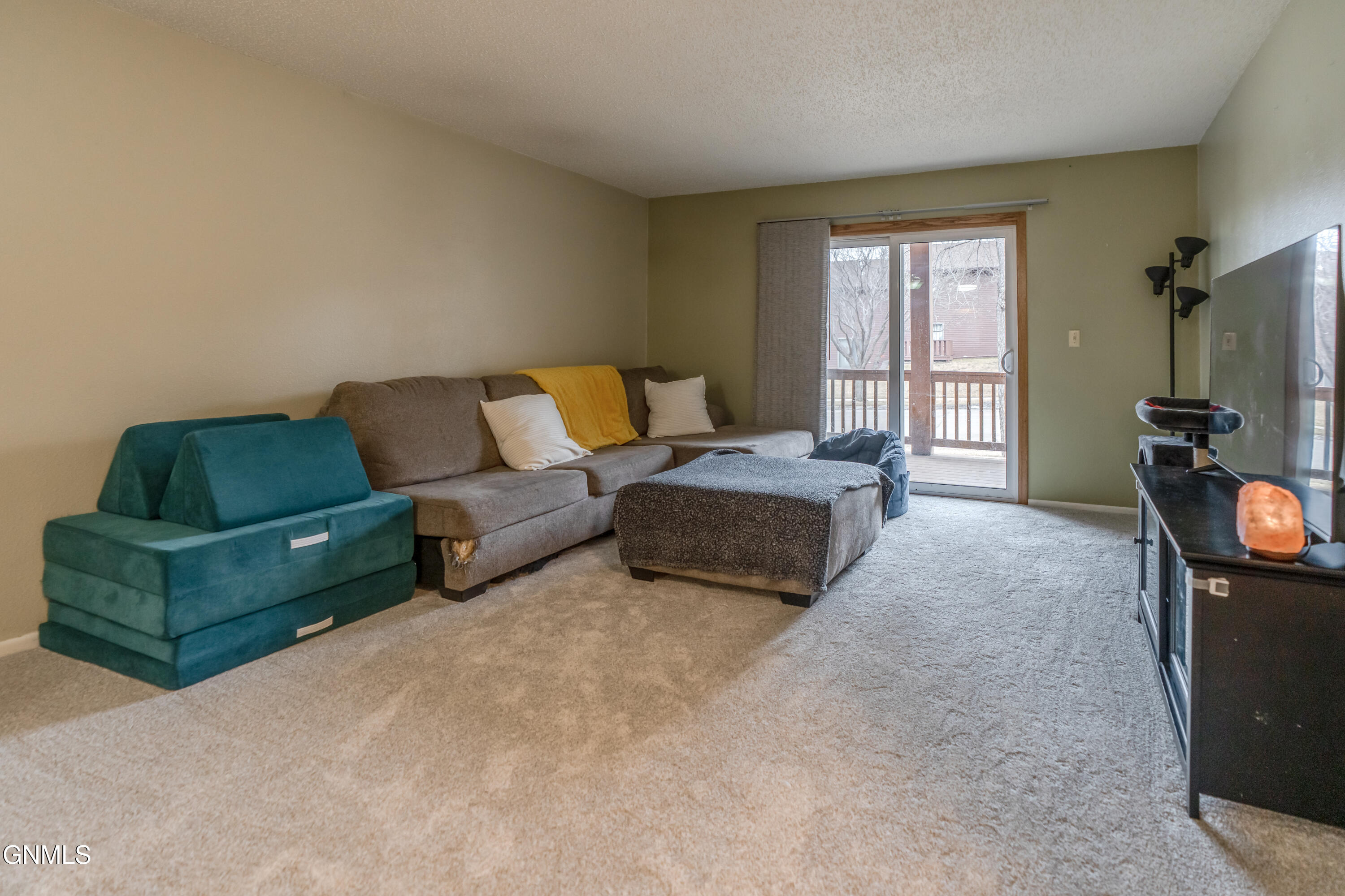 3249 Montreal Street