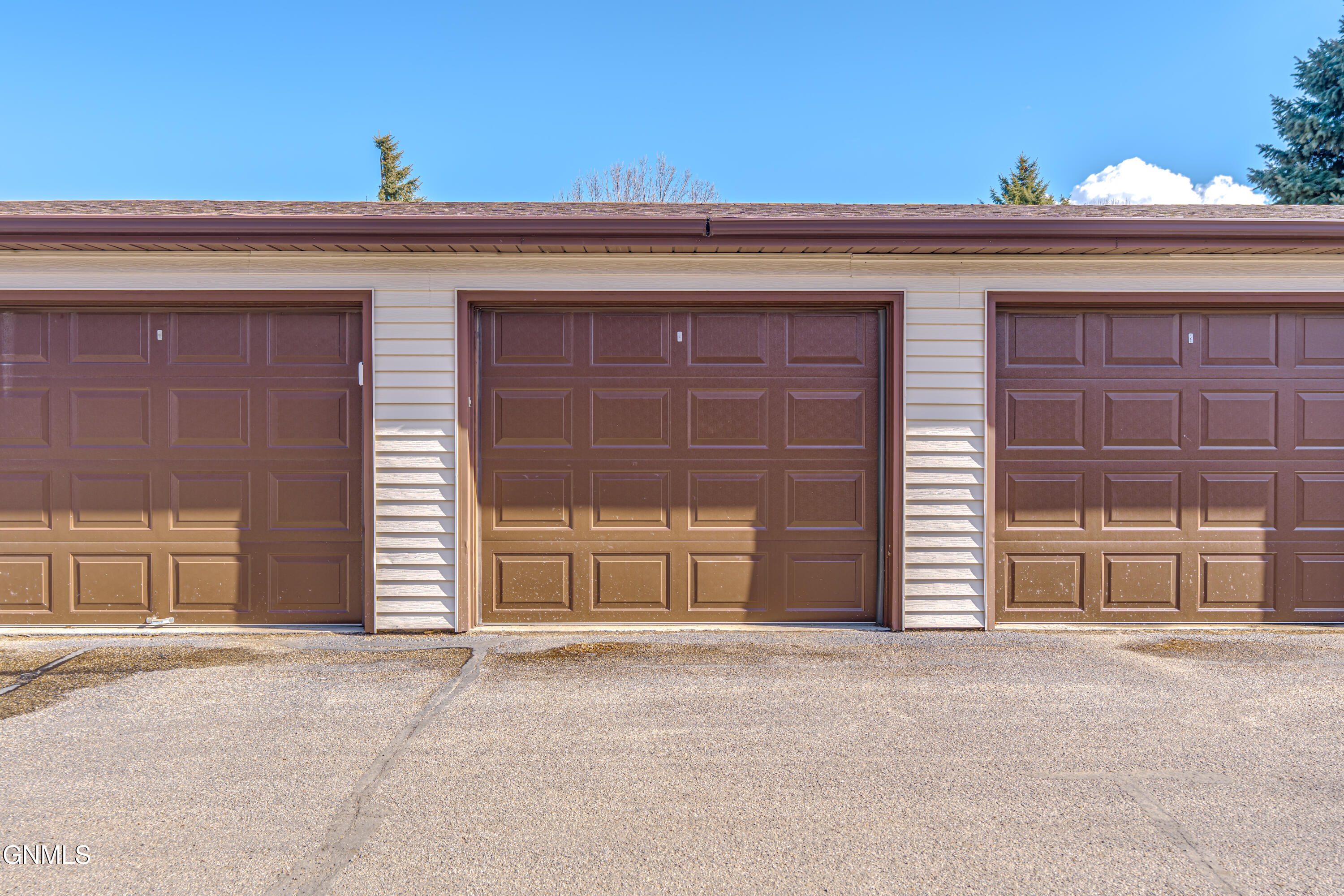 3249 Montreal Street