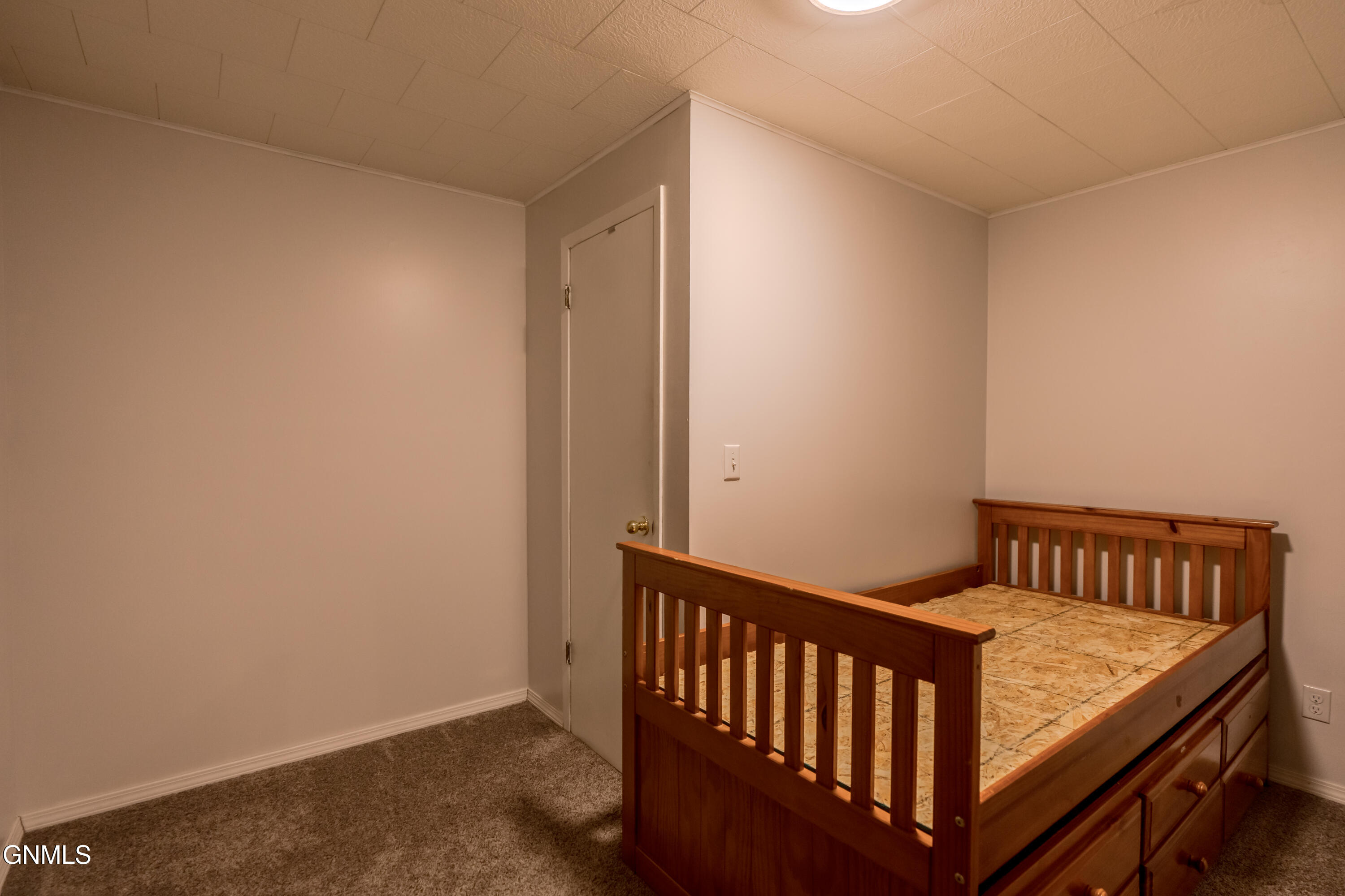 3249 Montreal Street