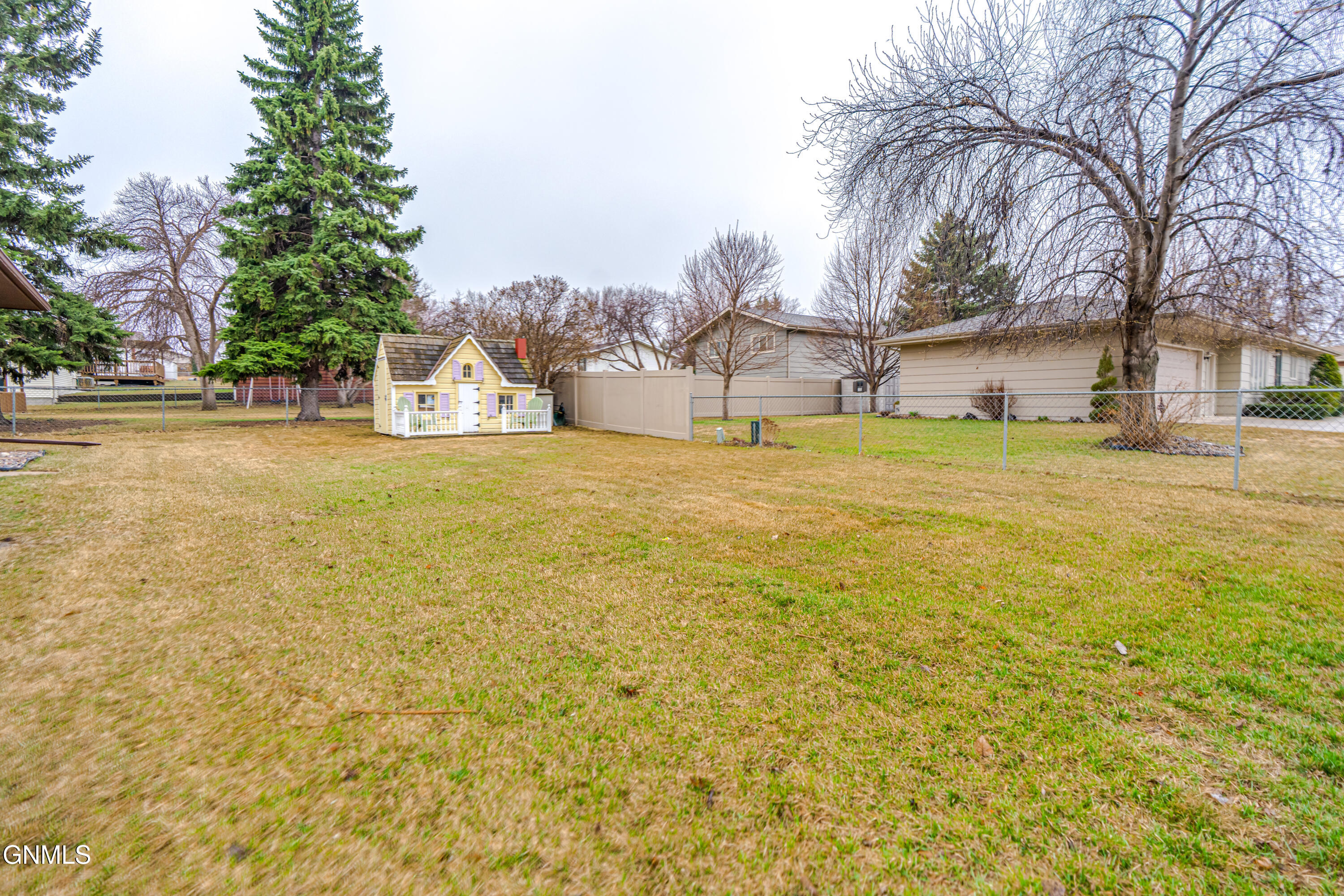 1913 Grant Drive