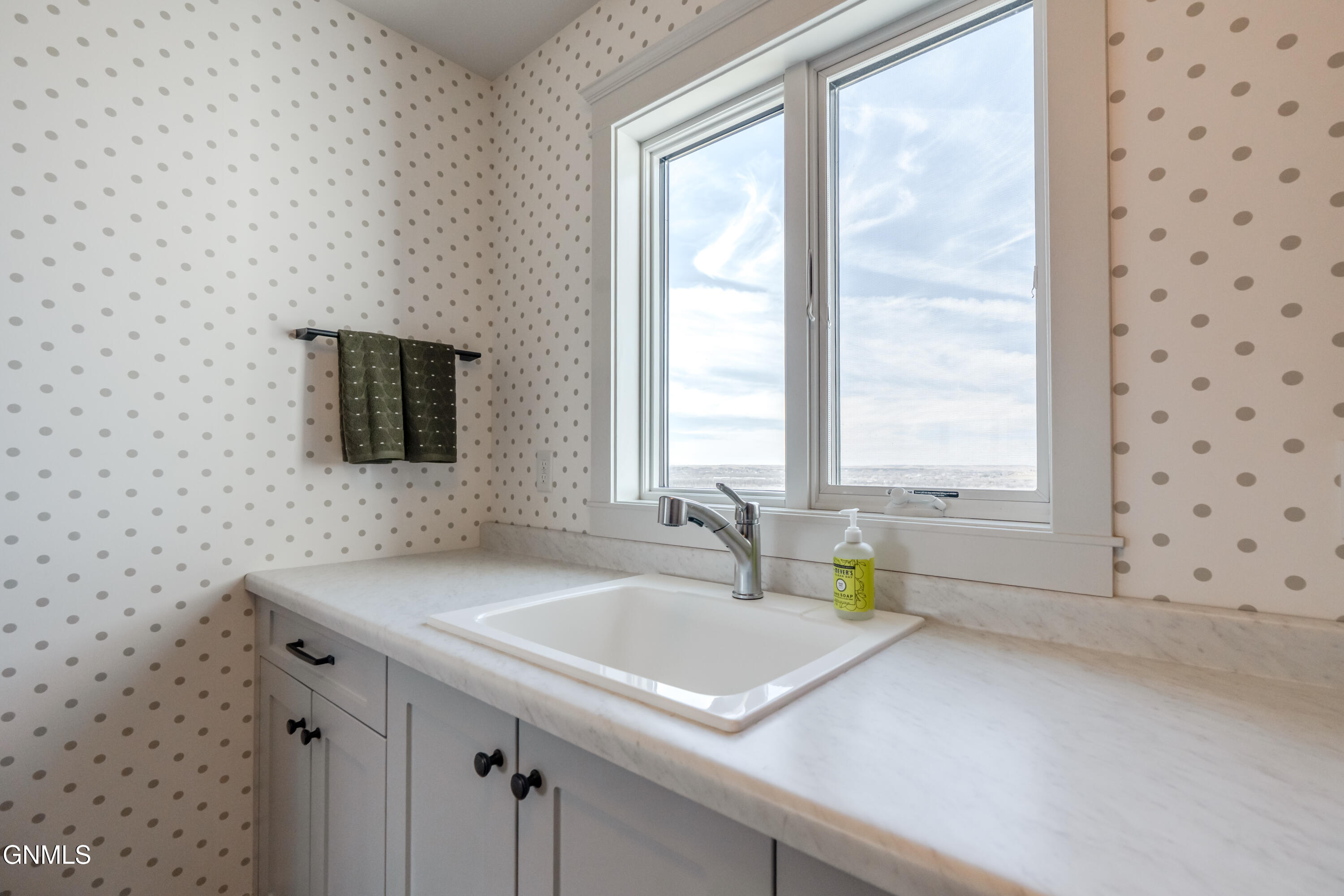 3312 Promontory Drive