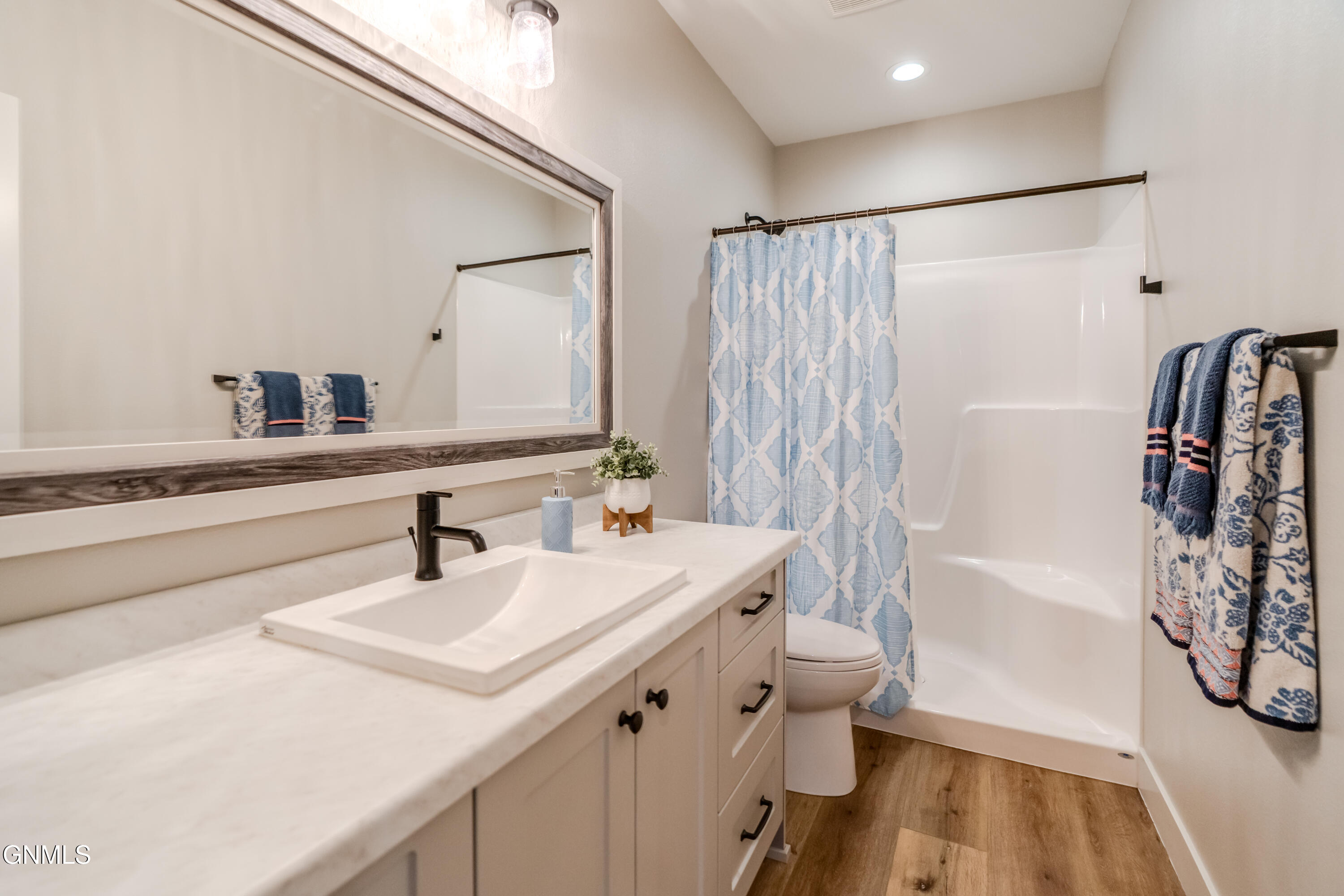 3312 Promontory Drive