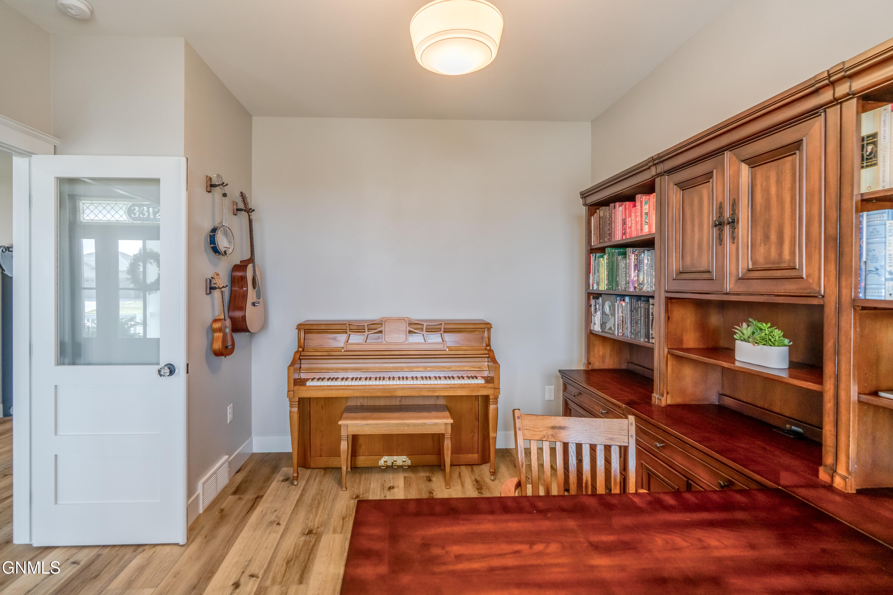 3312 Promontory Drive