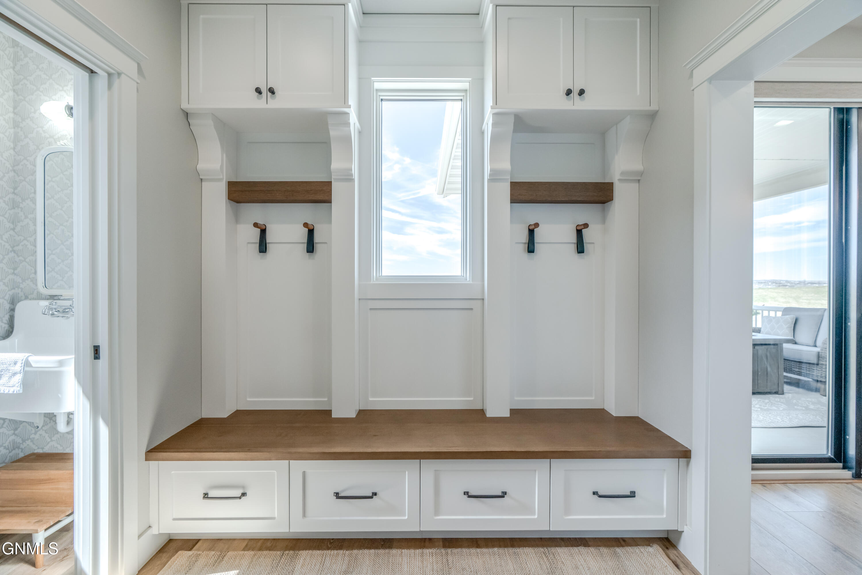 3312 Promontory Drive